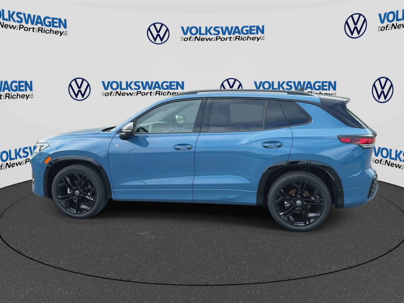 2026 Volkswagen Tiguan SE R-Line Negro