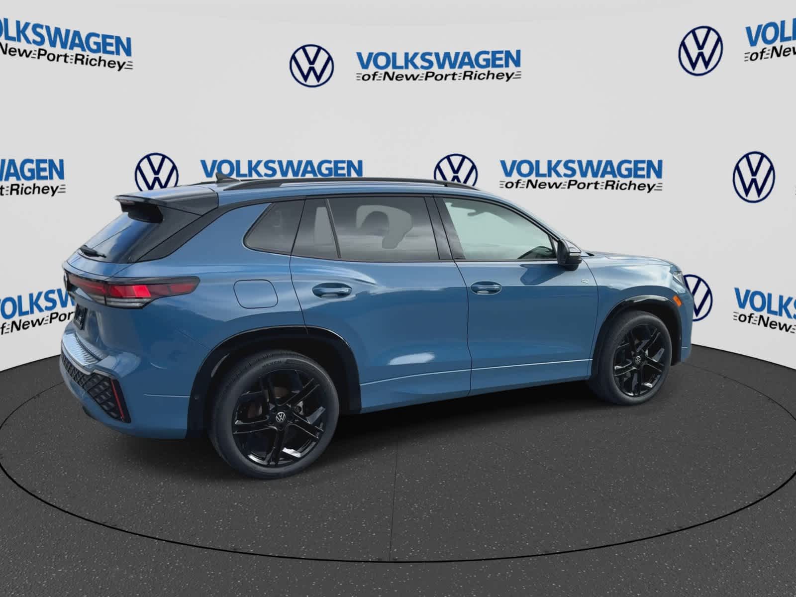 2026 Volkswagen Tiguan SE R-Line Negro
