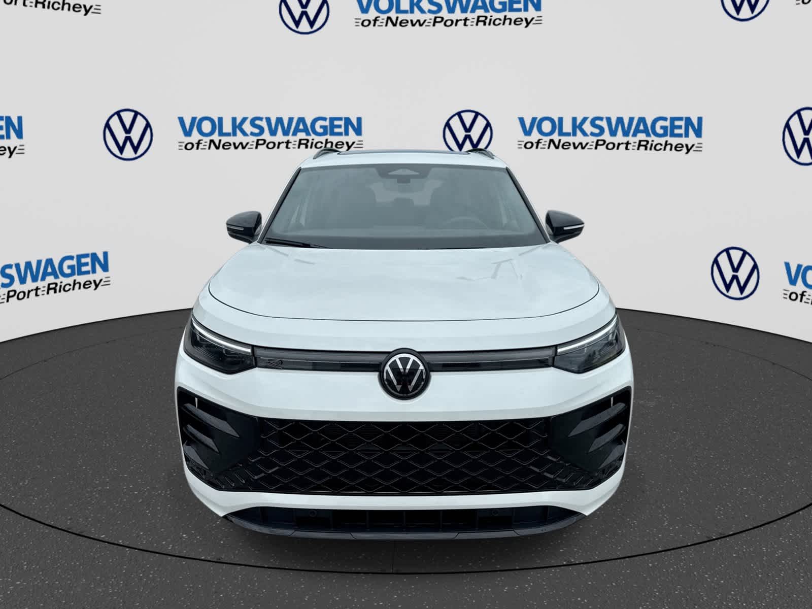 2026 Volkswagen Tiguan SE R-Line Negro