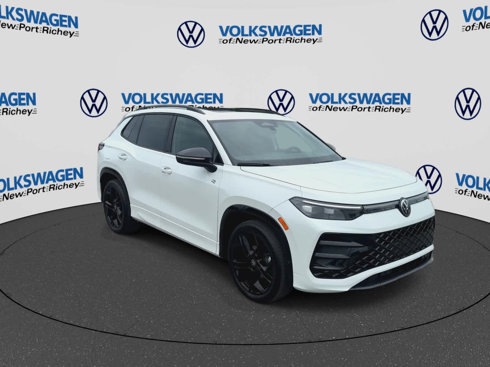 2026 Volkswagen Tiguan SE R-Line Negro
