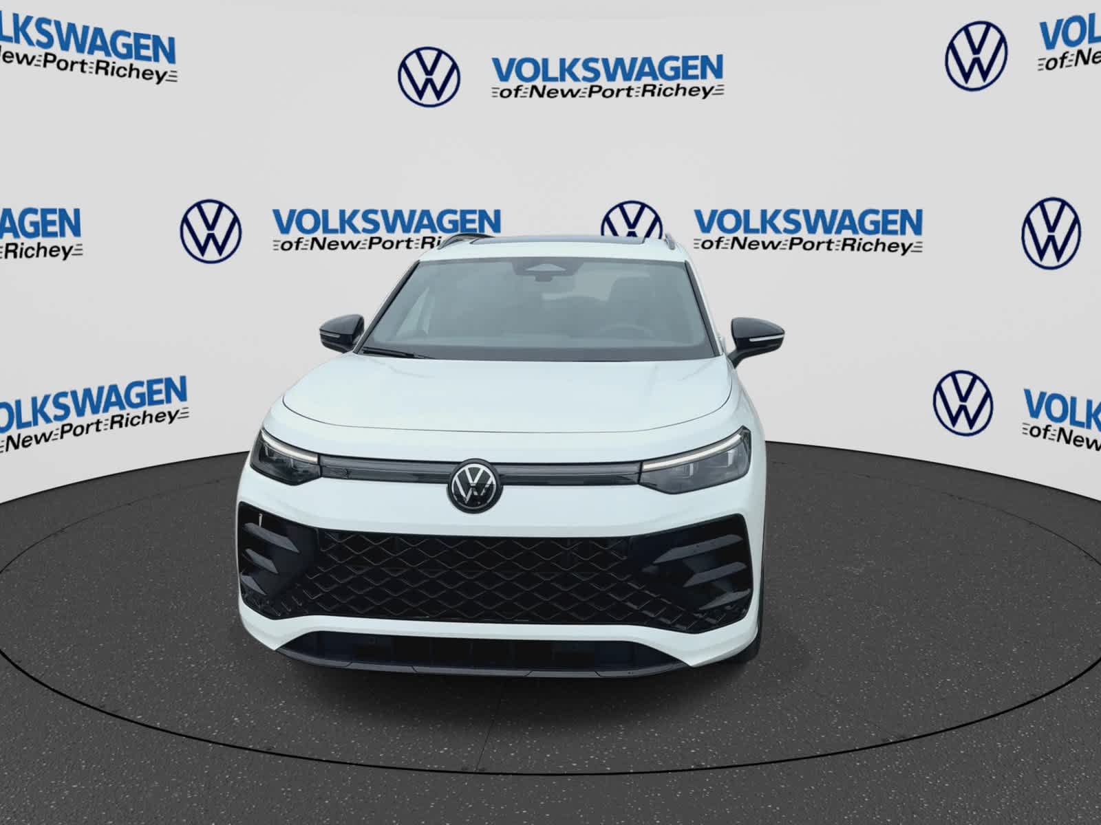 2026 Volkswagen Tiguan SE R-Line Negro