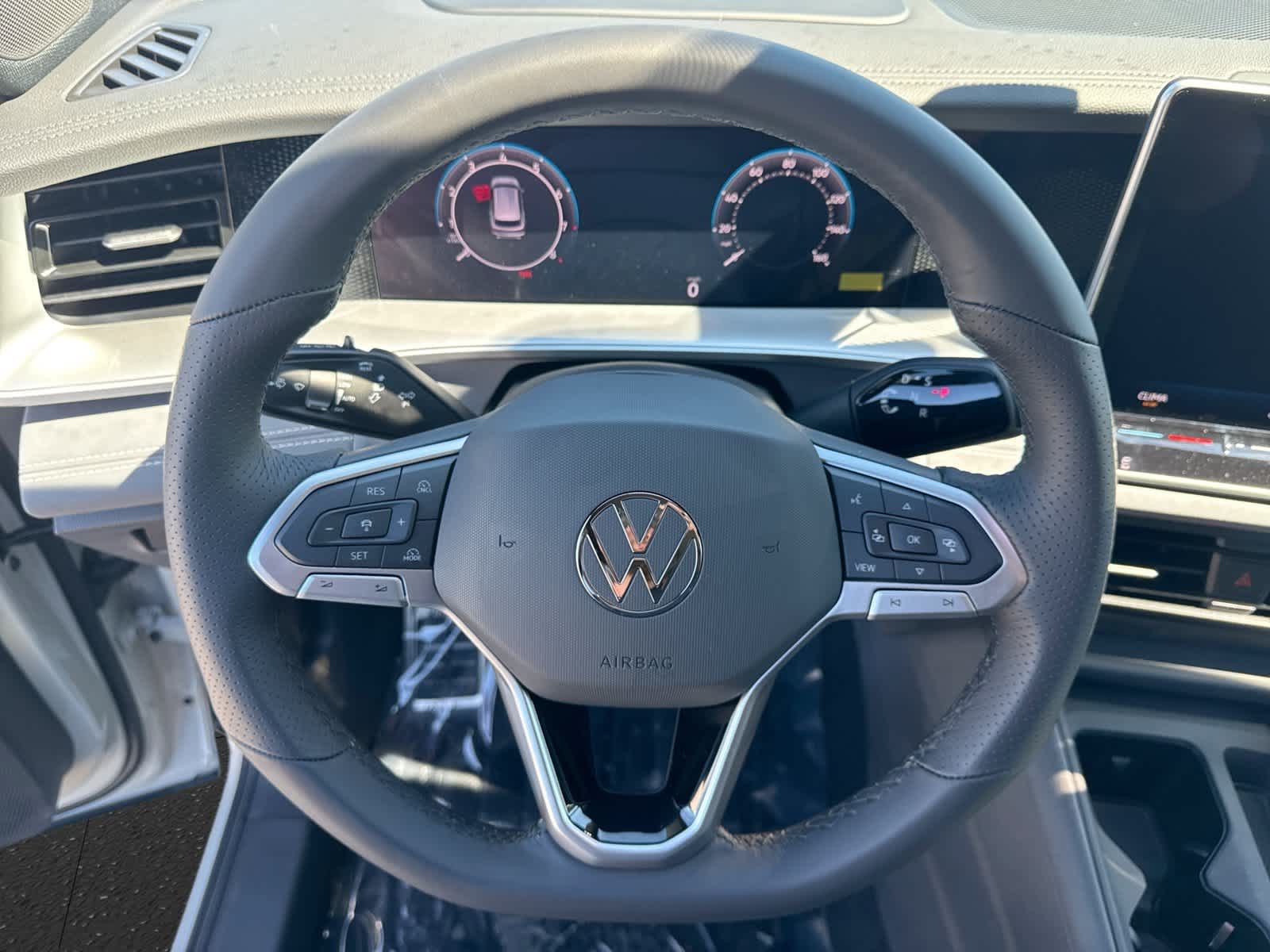 2026 Volkswagen Tiguan SE R-Line Negro