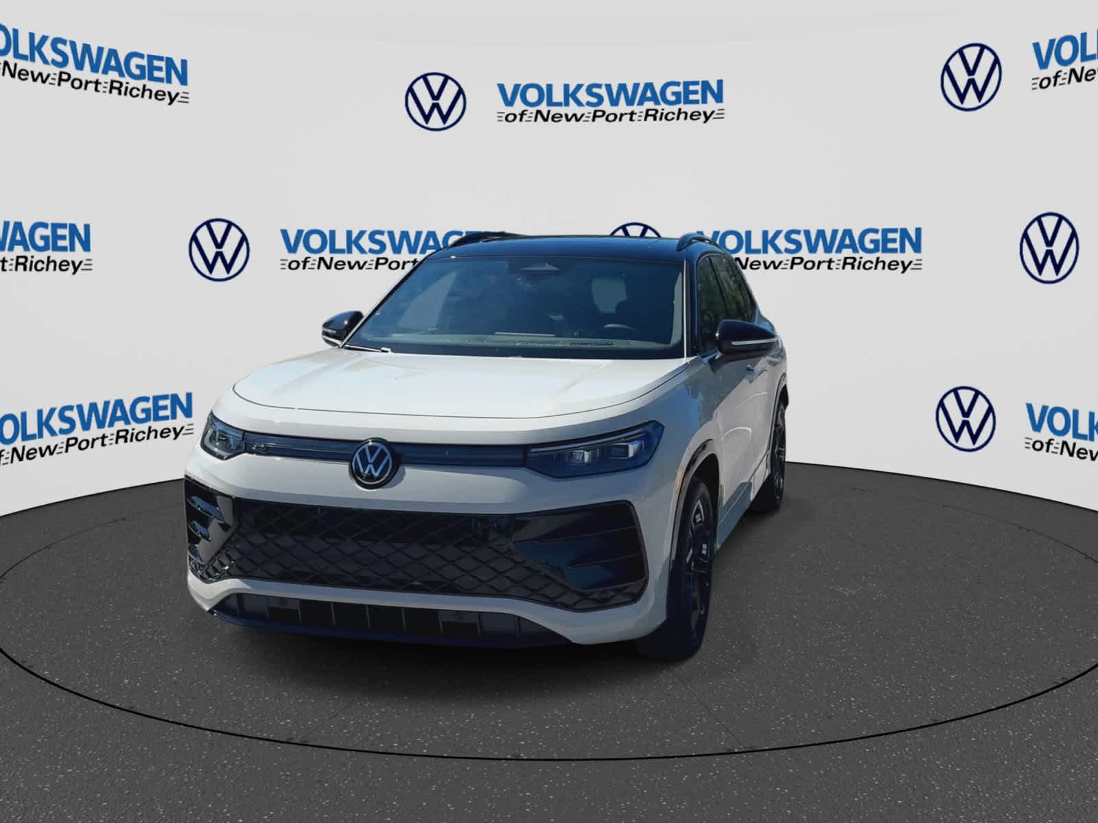 2026 Volkswagen Tiguan SE R-Line Negro