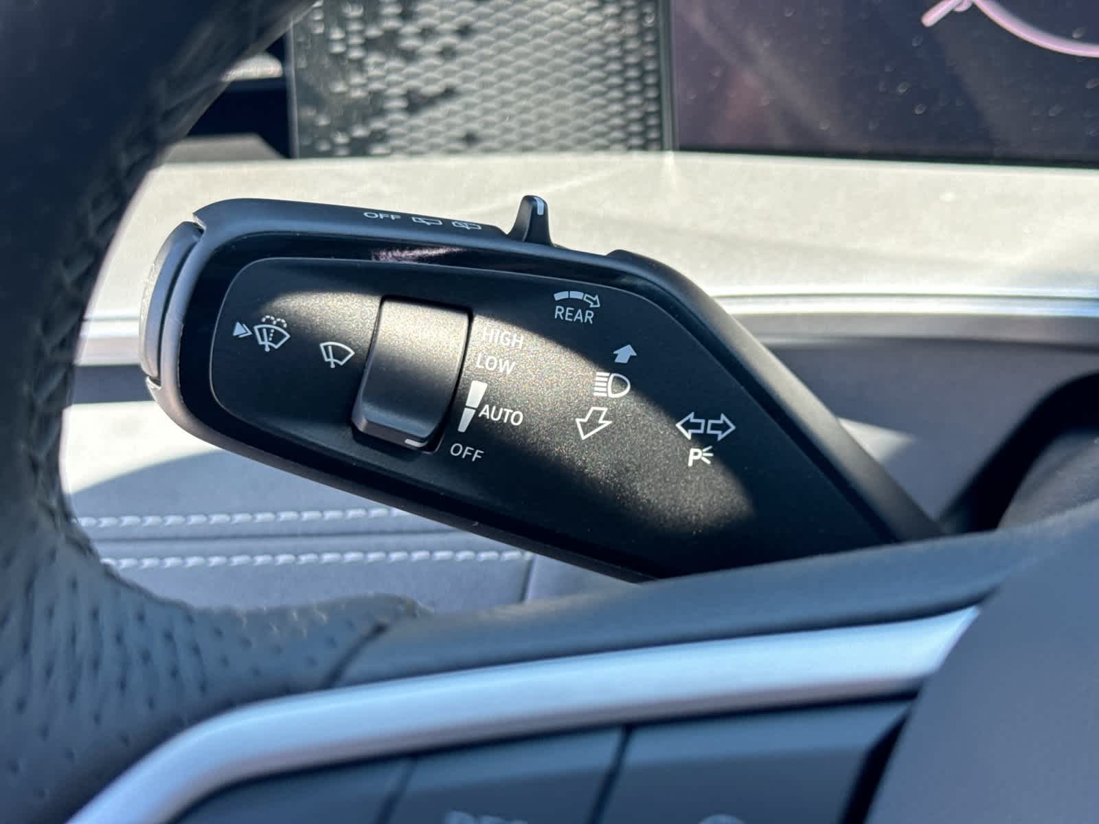 2026 Volkswagen Tiguan SE R-Line Negro