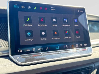 2026 Volkswagen Tiguan SE R-Line Negro