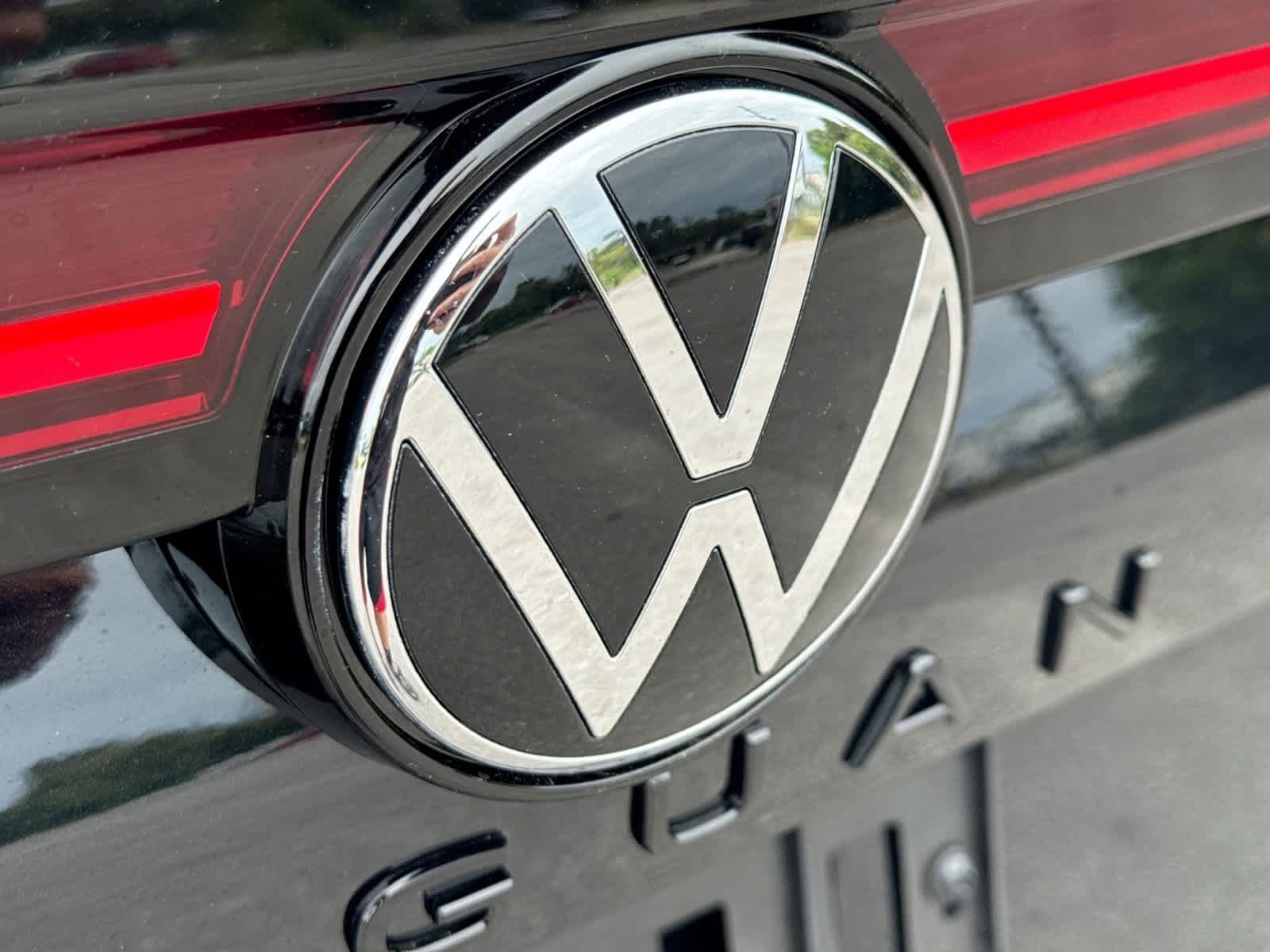 2026 Volkswagen Tiguan SE R-Line Negro