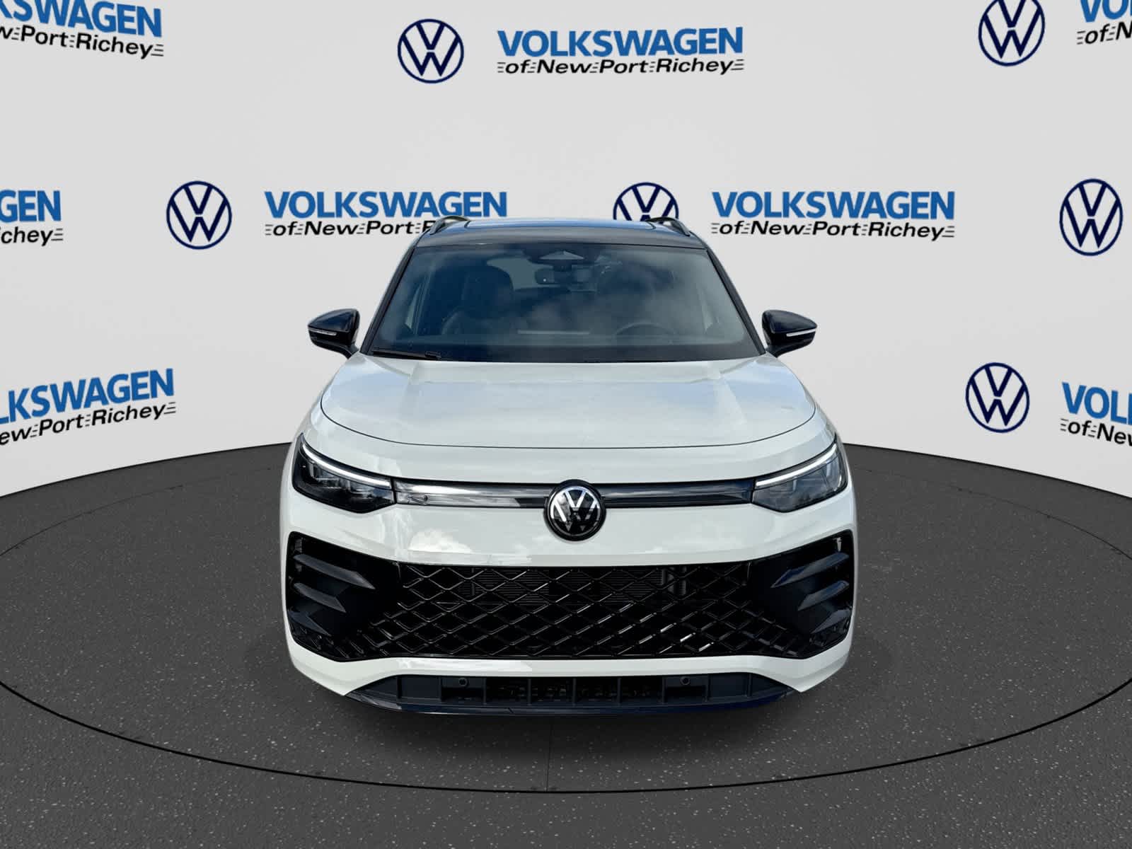 2026 Volkswagen Tiguan SE R-Line Negro