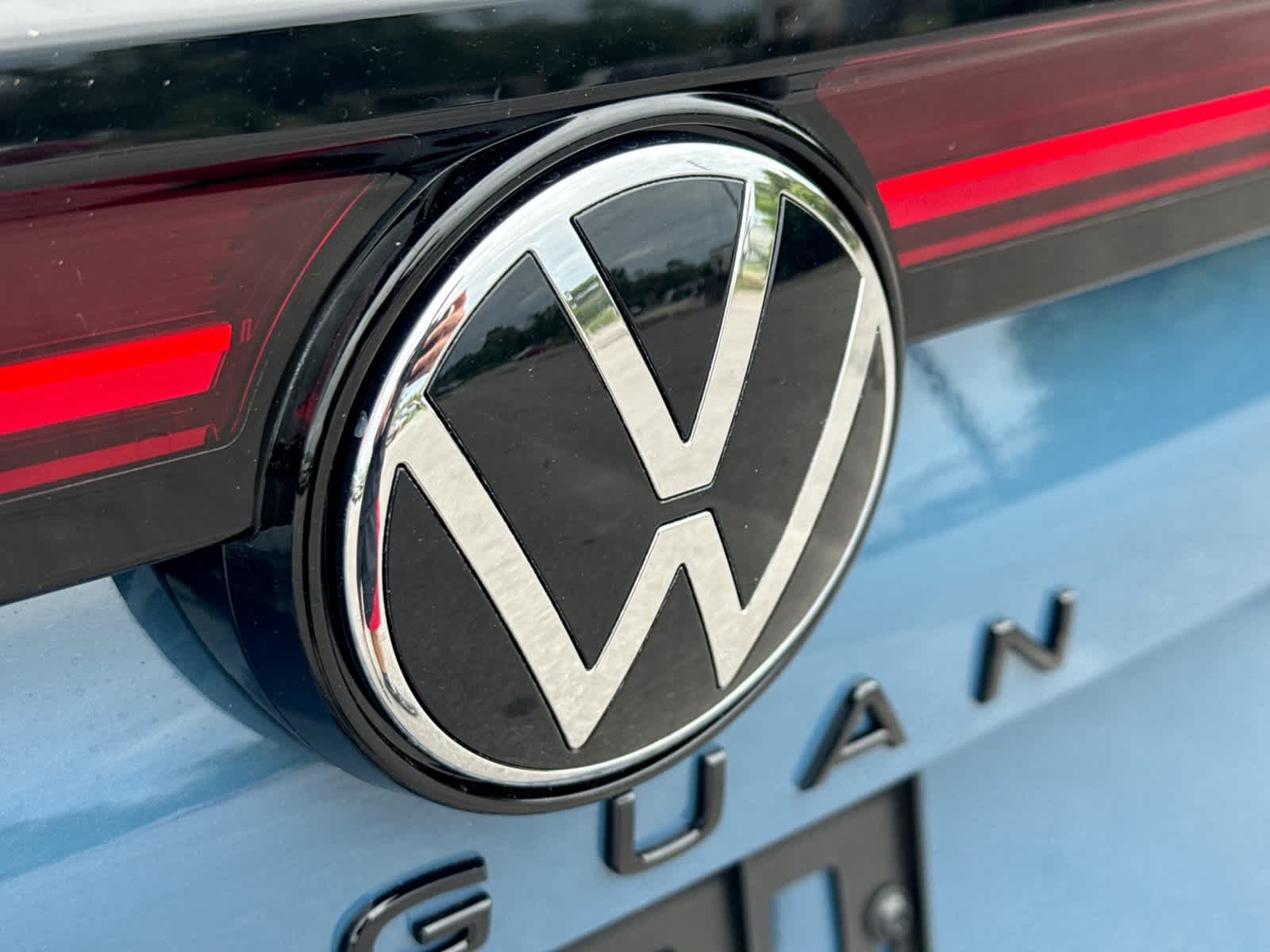2026 Volkswagen Tiguan SE R-Line Negro