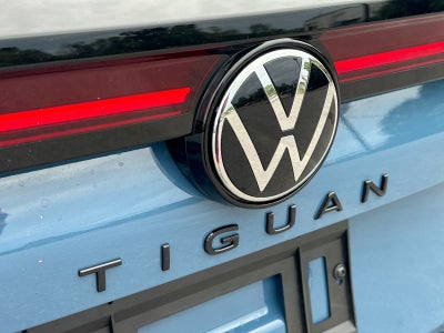 2026 Volkswagen Tiguan SE R-Line Negro