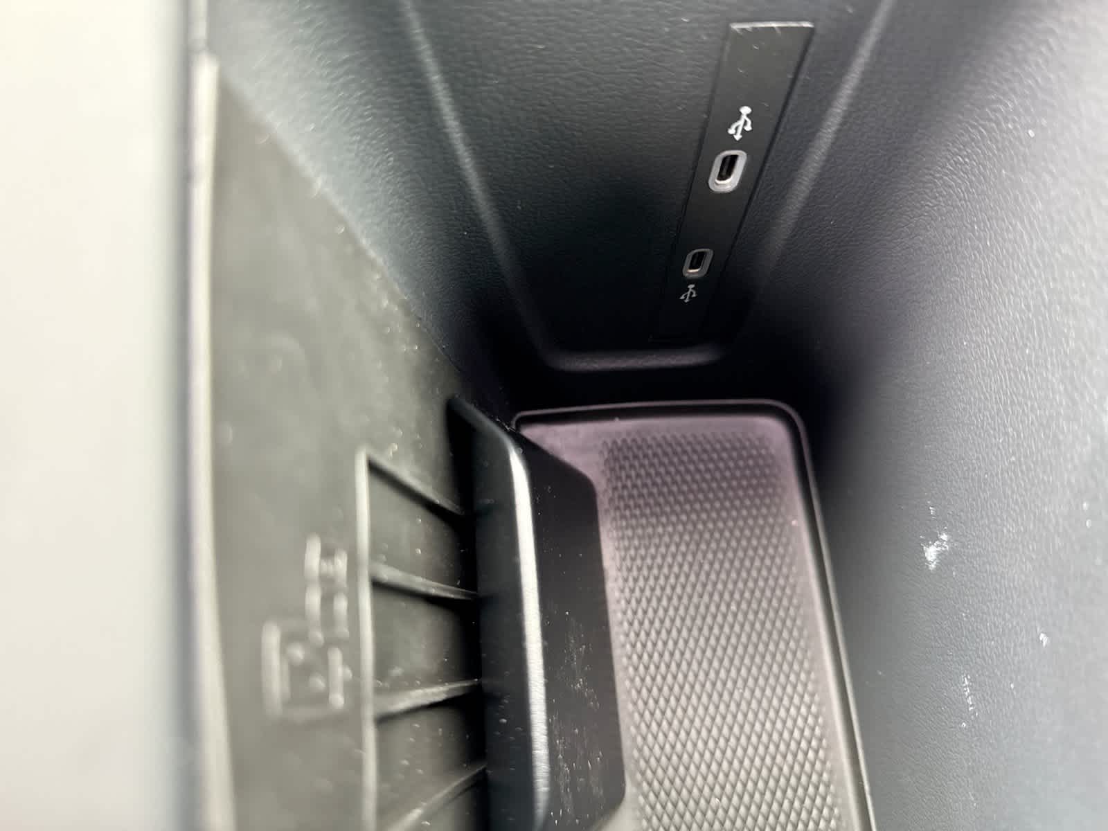 2026 Volkswagen Tiguan SE R-Line Negro