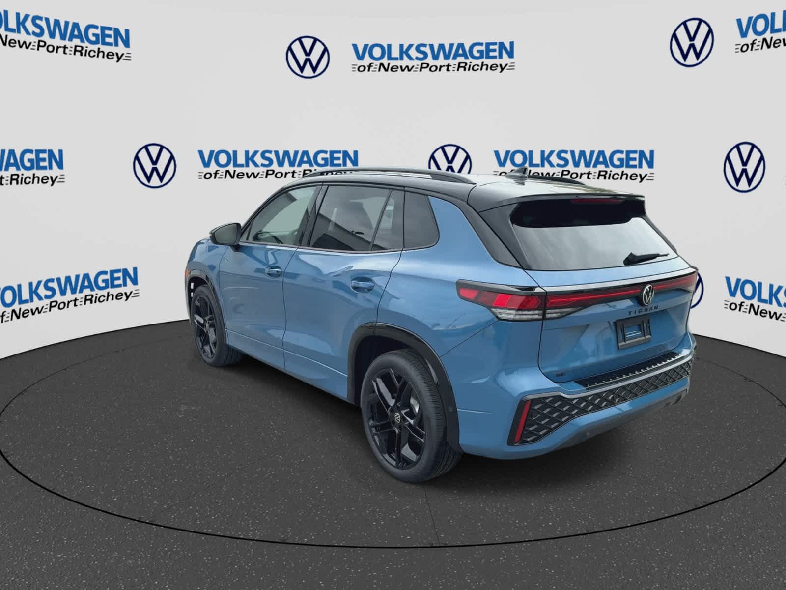 2026 Volkswagen Tiguan SE R-Line Negro