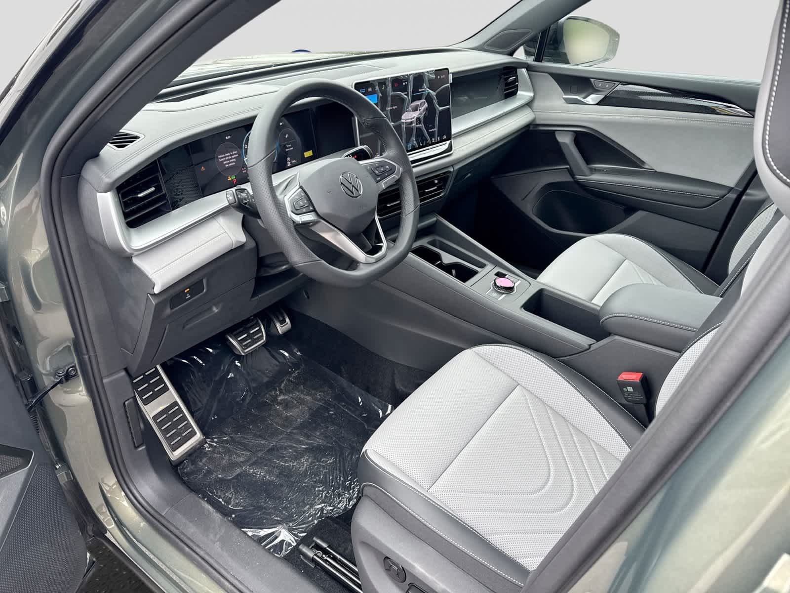 2026 Volkswagen Tiguan SE R-Line Negro