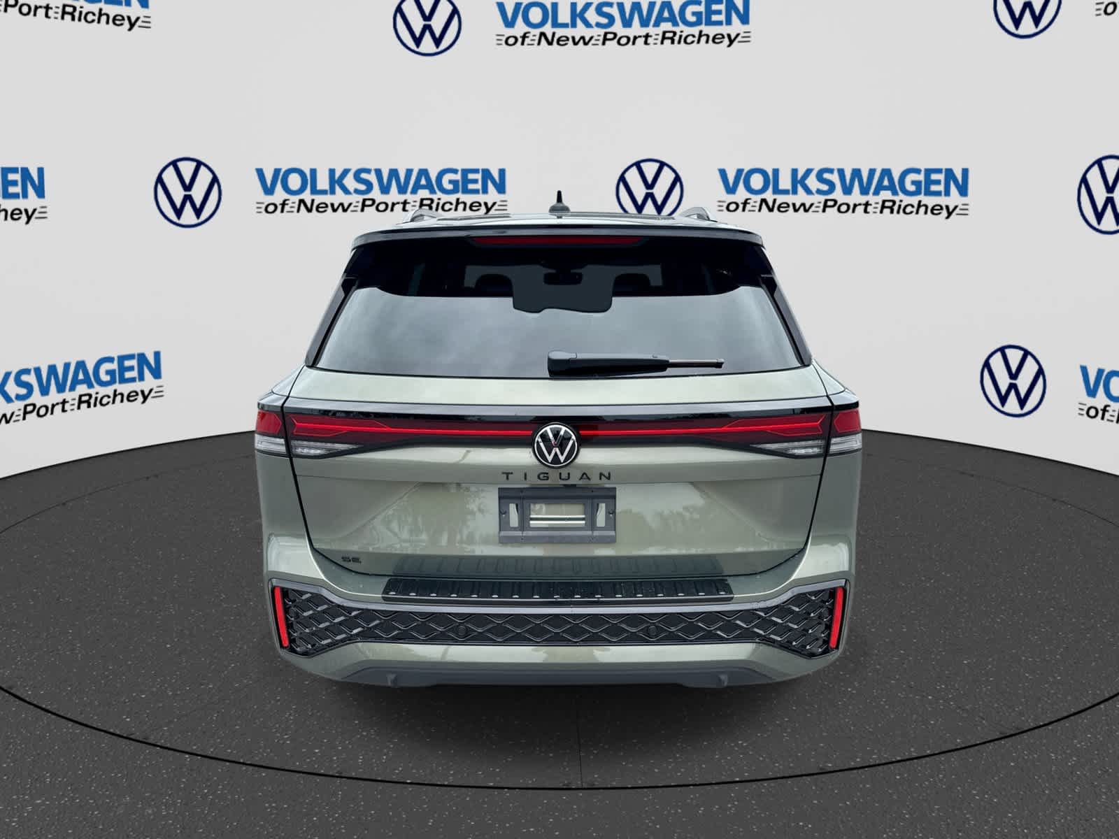 2026 Volkswagen Tiguan SE R-Line Negro