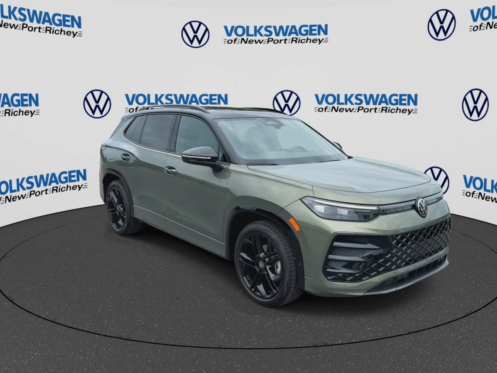 2026 Volkswagen Tiguan SE R-Line Negro