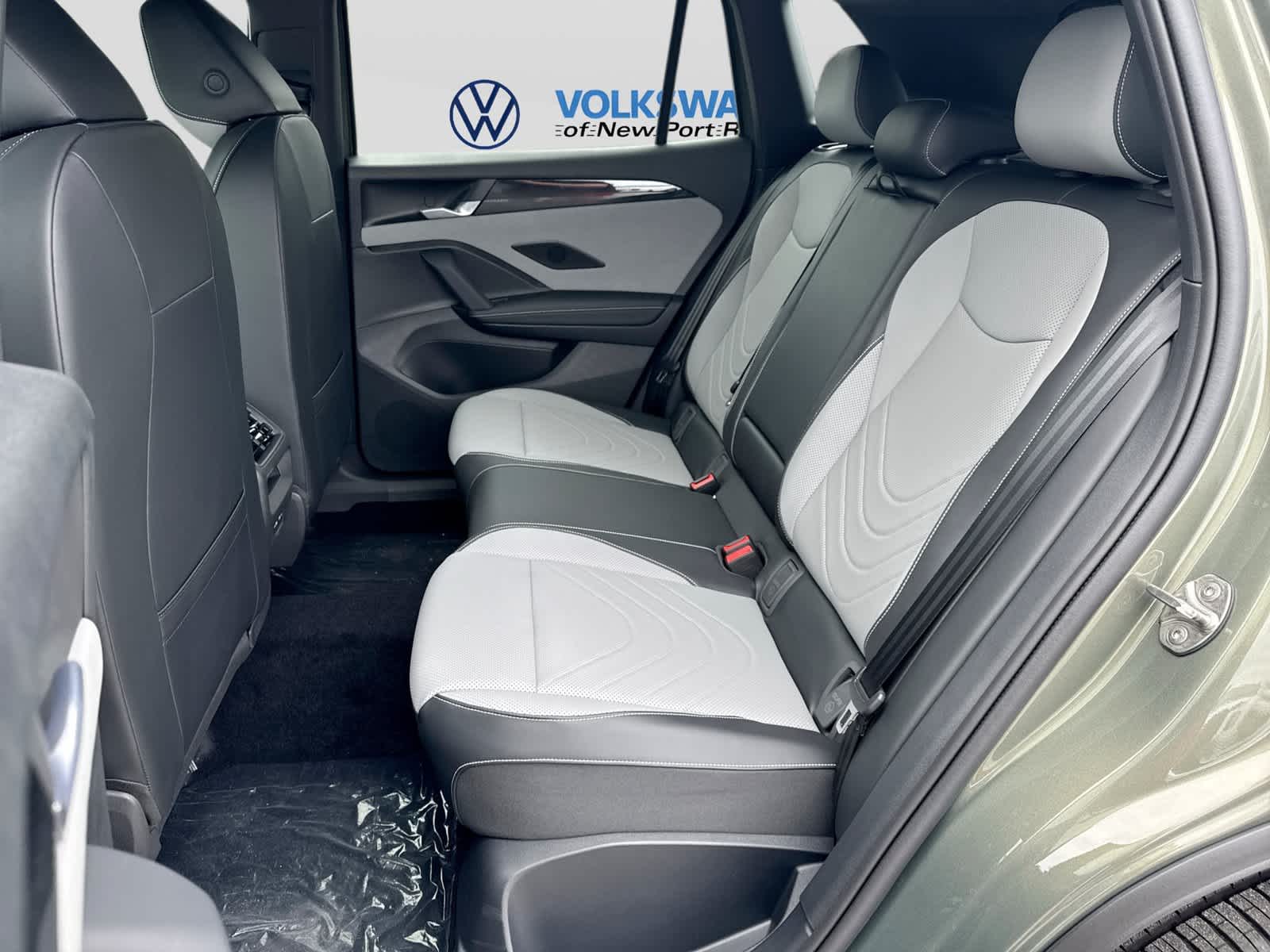 2026 Volkswagen Tiguan SE R-Line Negro