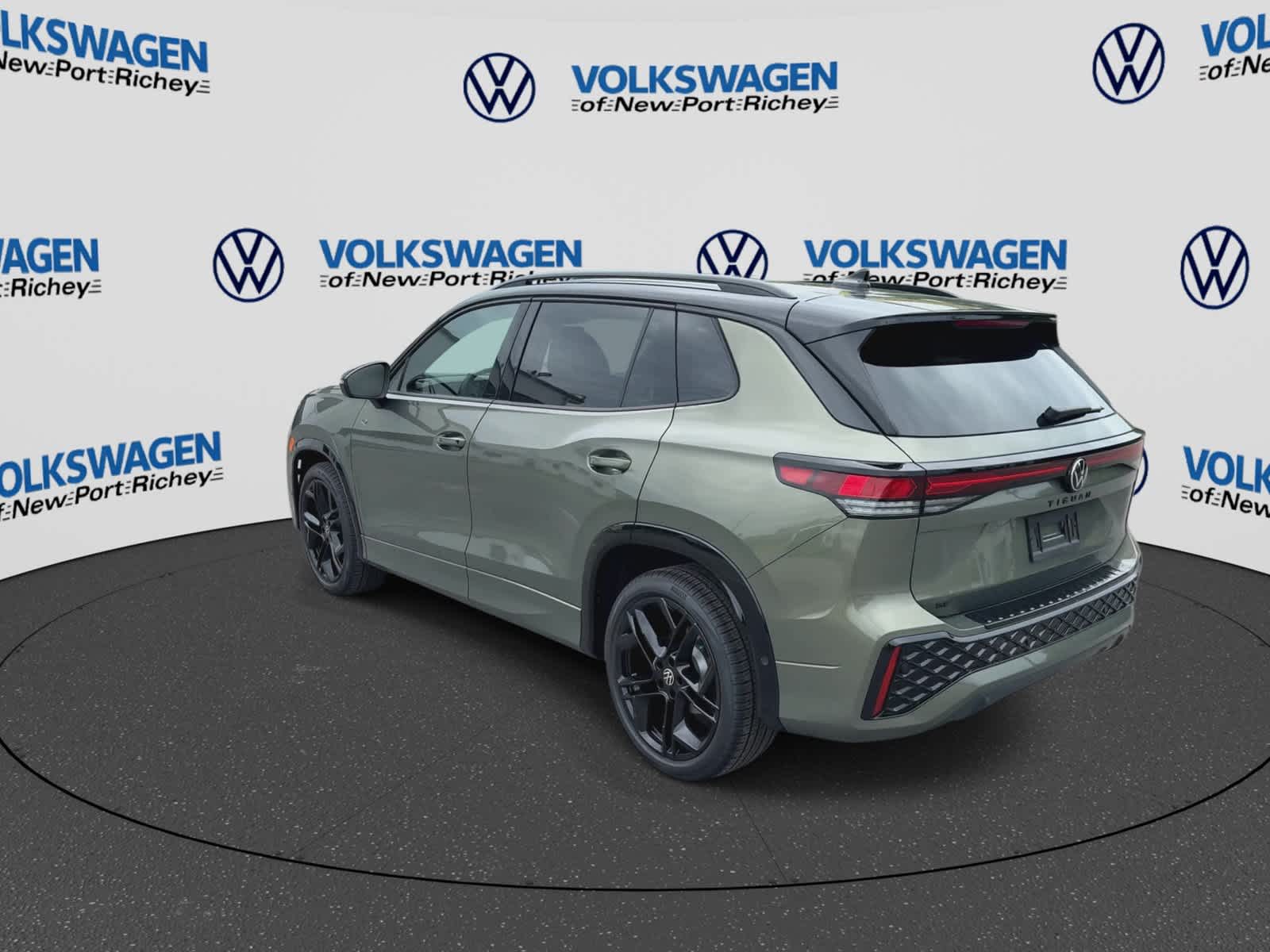 2026 Volkswagen Tiguan SE R-Line Negro