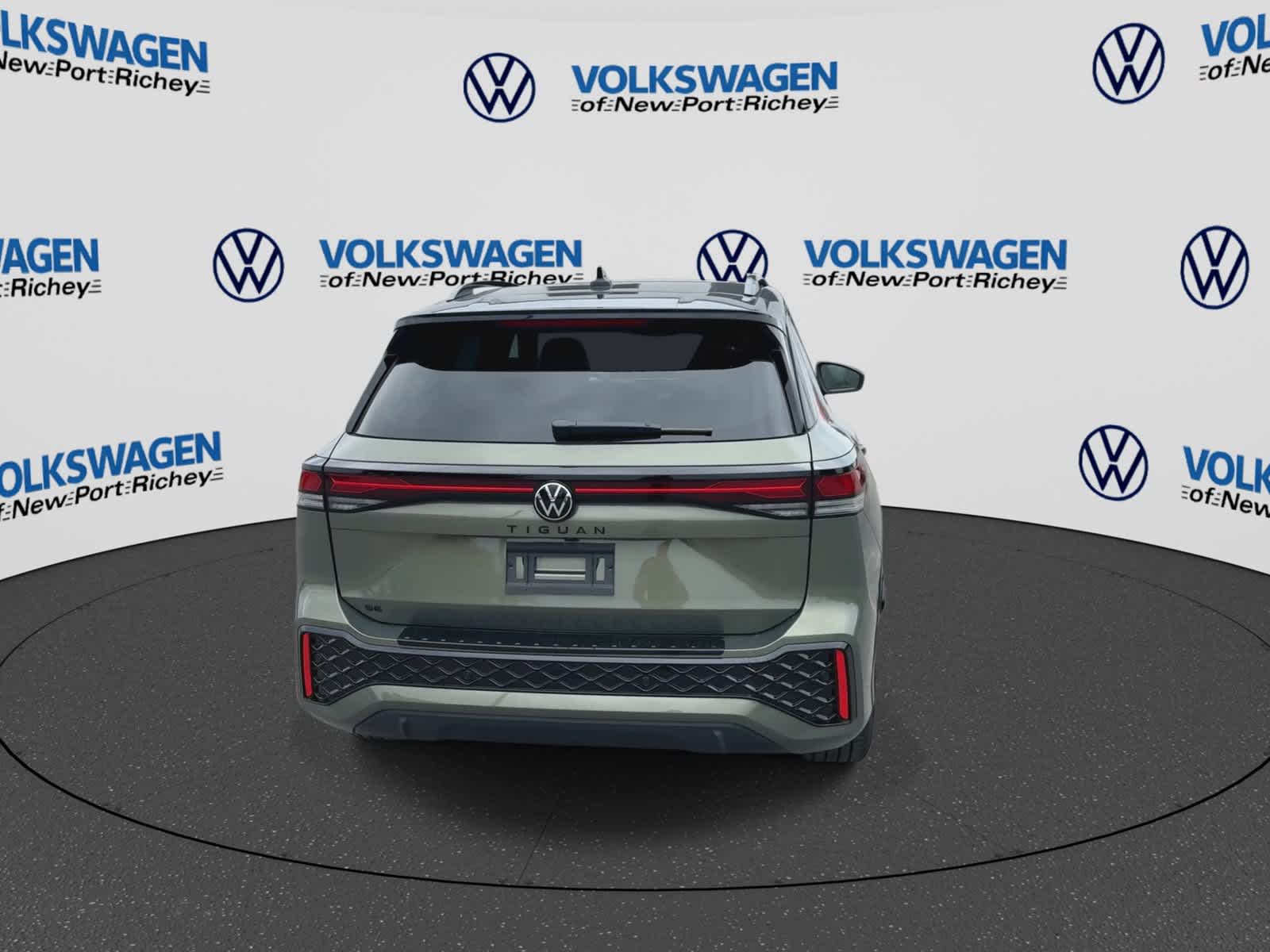 2026 Volkswagen Tiguan SE R-Line Negro