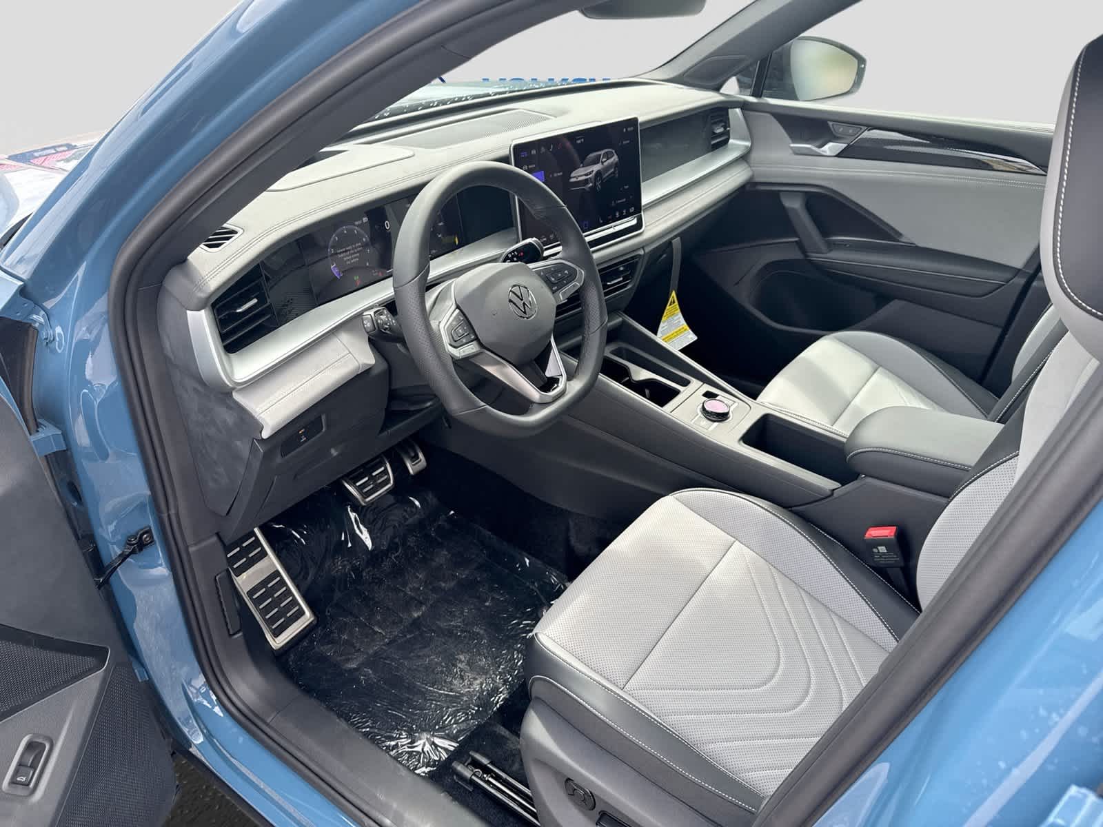 2026 Volkswagen Tiguan SE R-Line Negro