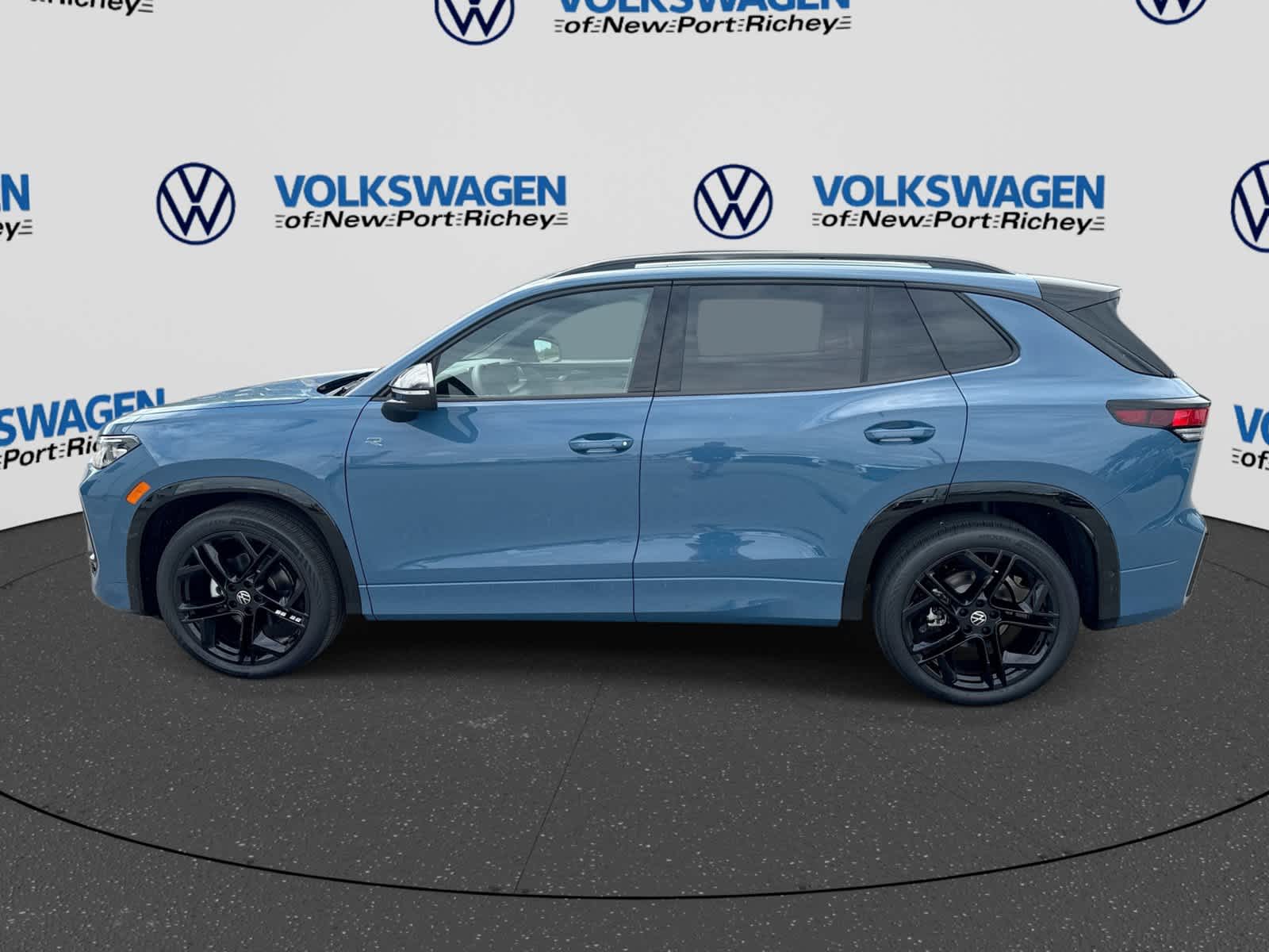 2026 Volkswagen Tiguan SE R-Line Negro