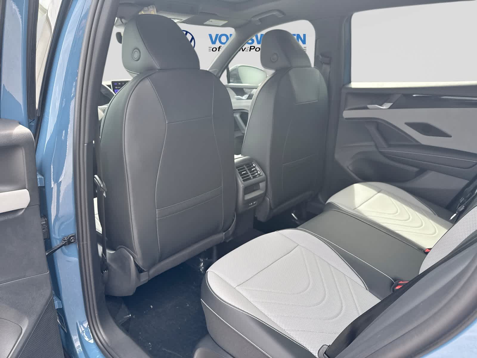 2026 Volkswagen Tiguan SE R-Line Negro