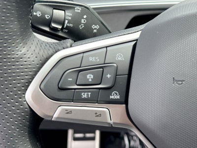 2026 Volkswagen Tiguan SE R-Line Negro