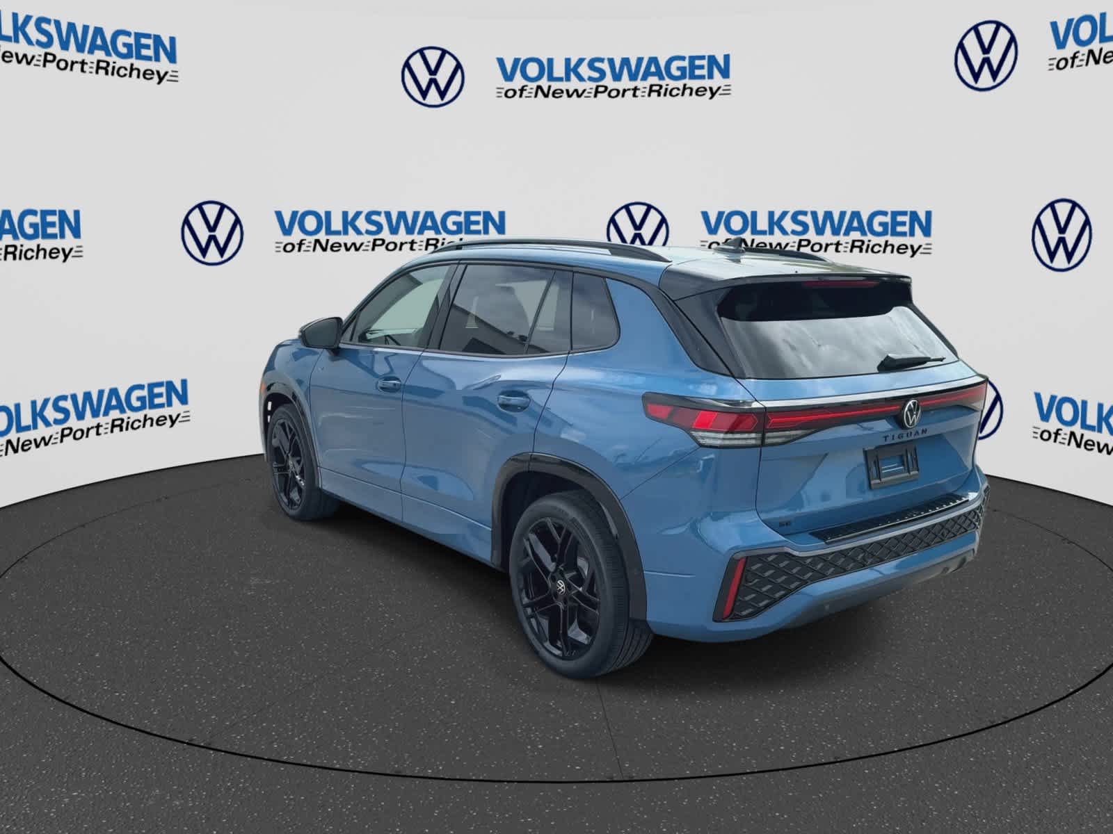 2026 Volkswagen Tiguan SE R-Line Negro