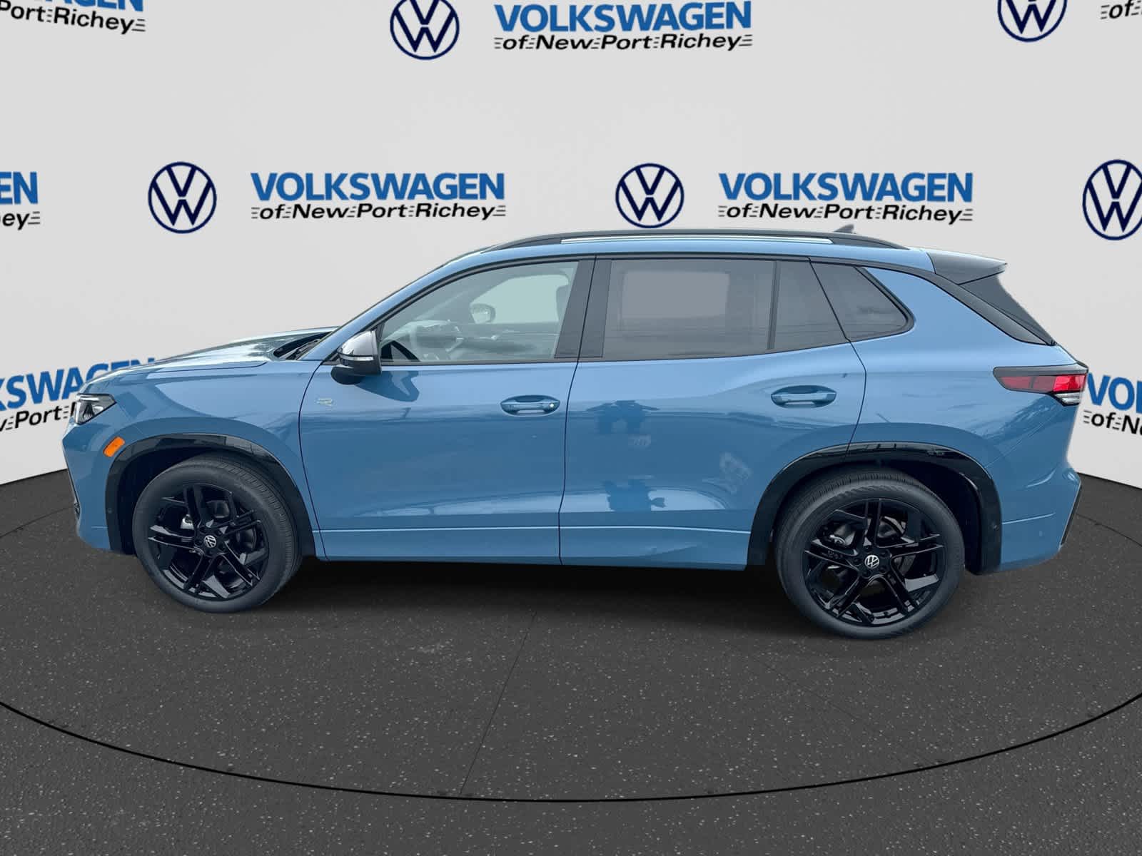 2026 Volkswagen Tiguan SE R-Line Negro