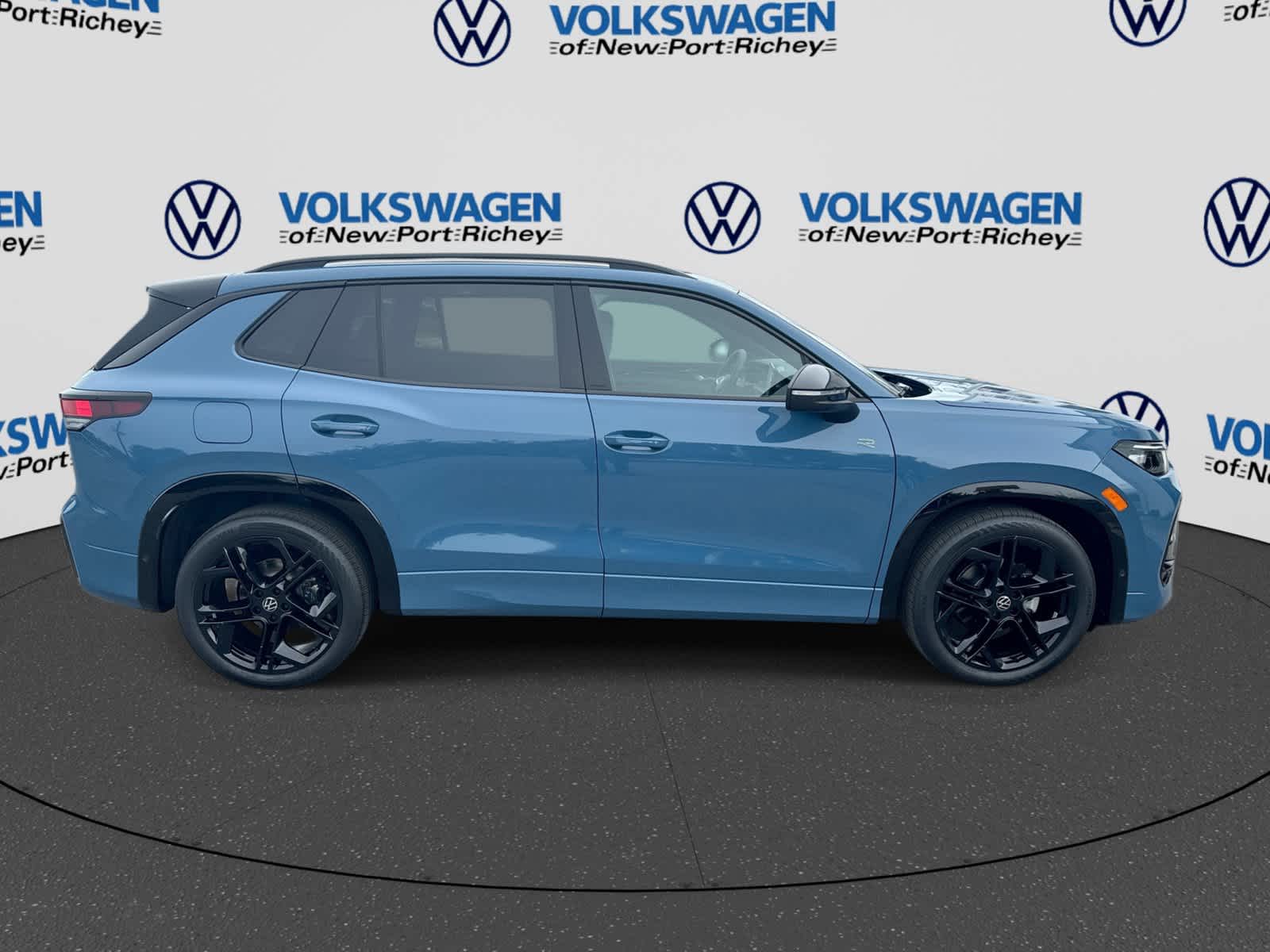 2026 Volkswagen Tiguan SE R-Line Negro