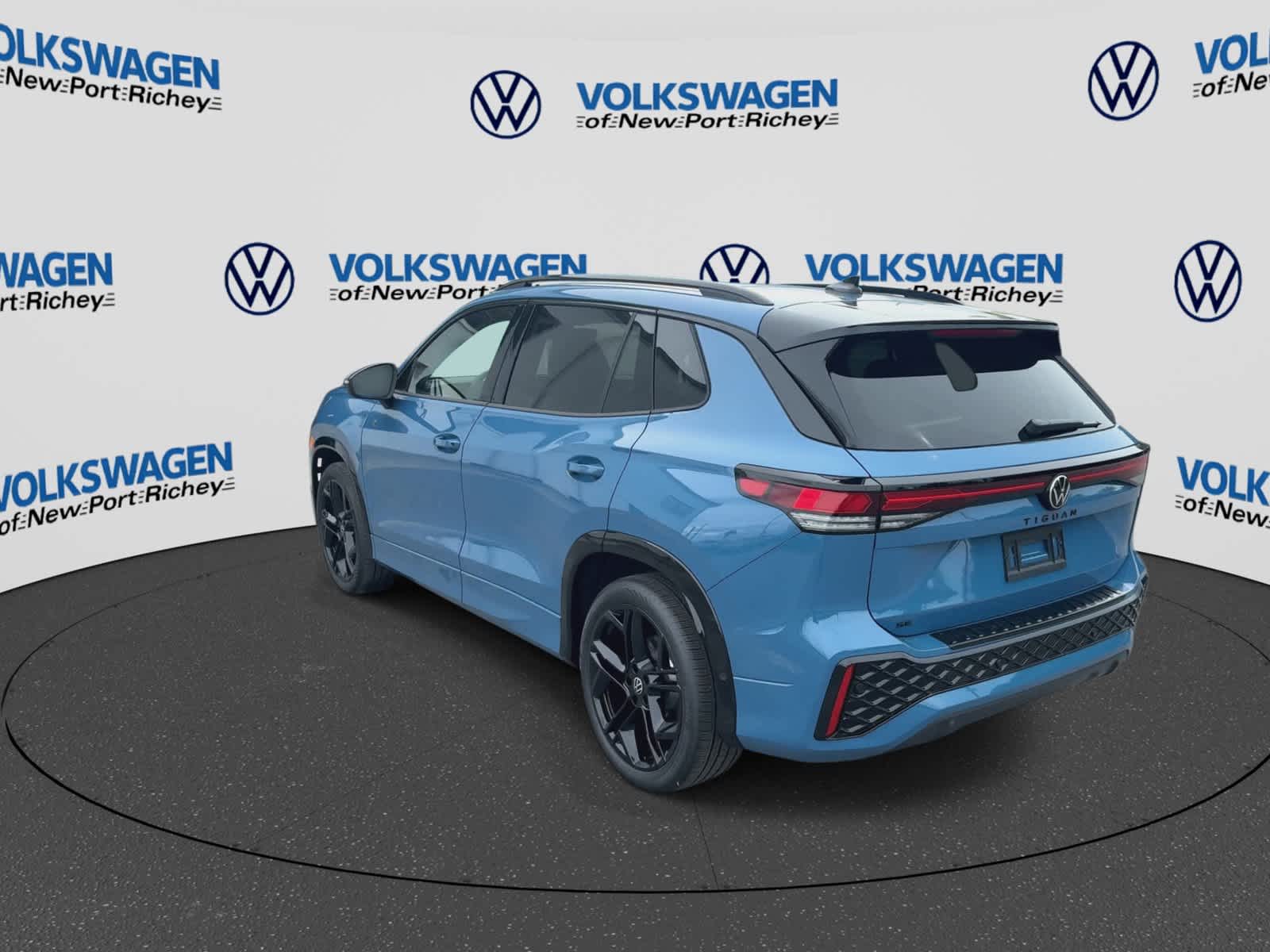 2026 Volkswagen Tiguan SE R-Line Negro