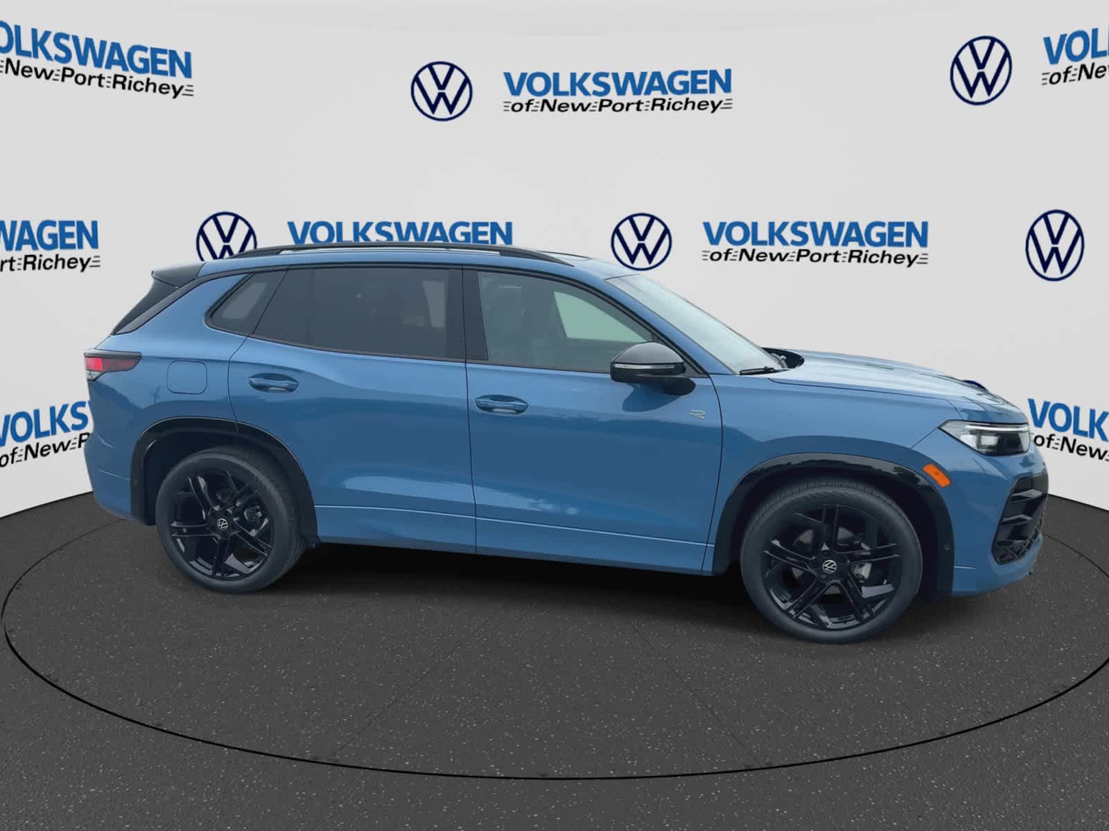 2026 Volkswagen Tiguan SE R-Line Negro
