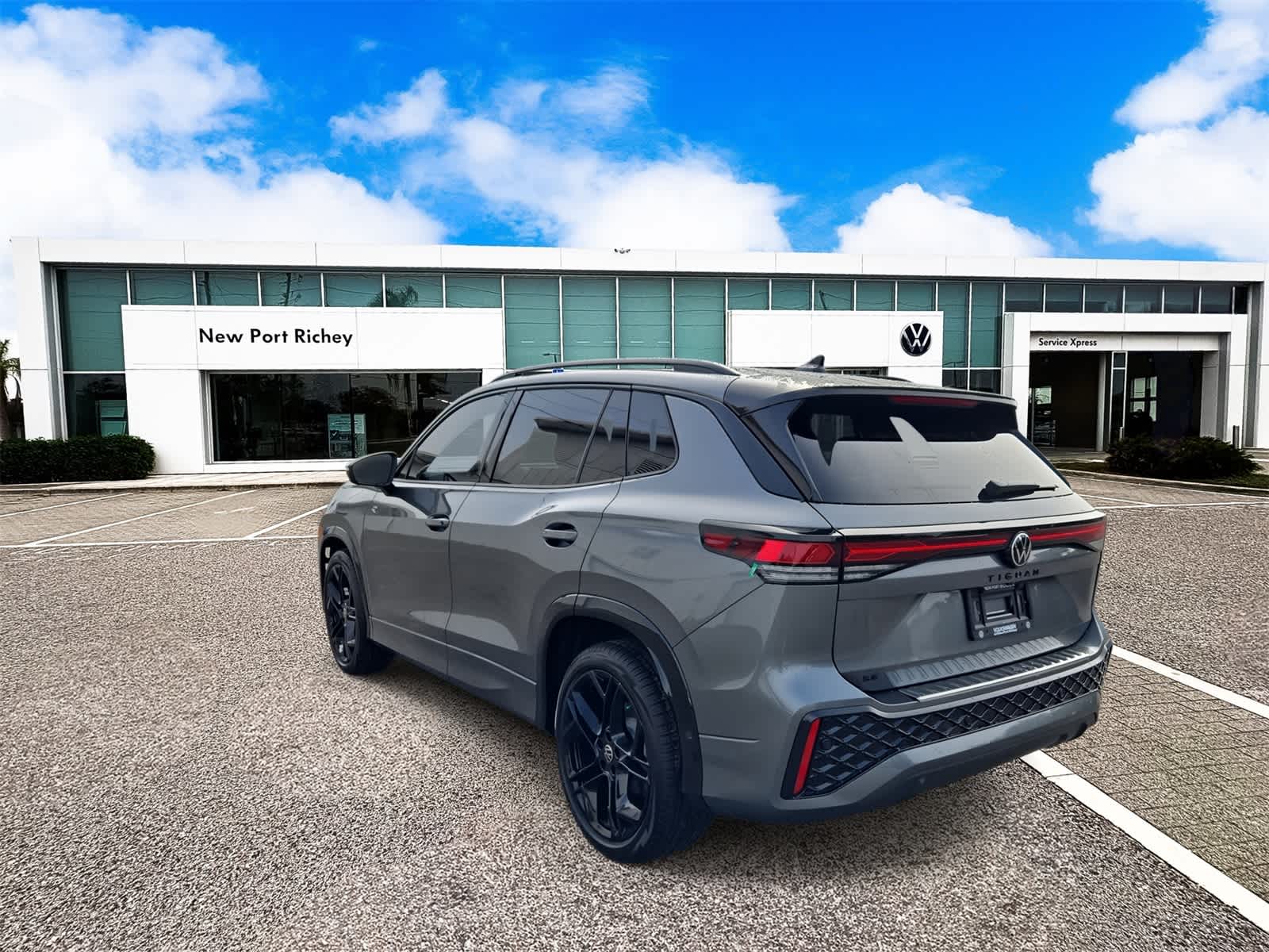 2025 Volkswagen Tiguan 2.0T SE R-Line Negro