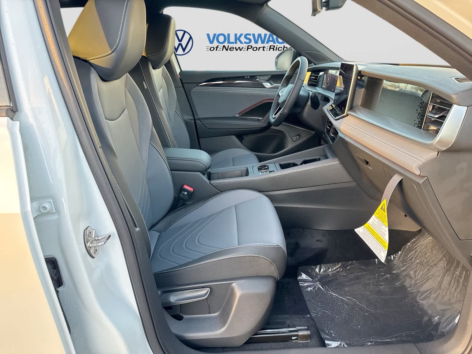2026 Volkswagen Tiguan SE R-Line Negro