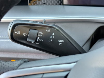 2026 Volkswagen Tiguan SE R-Line Negro