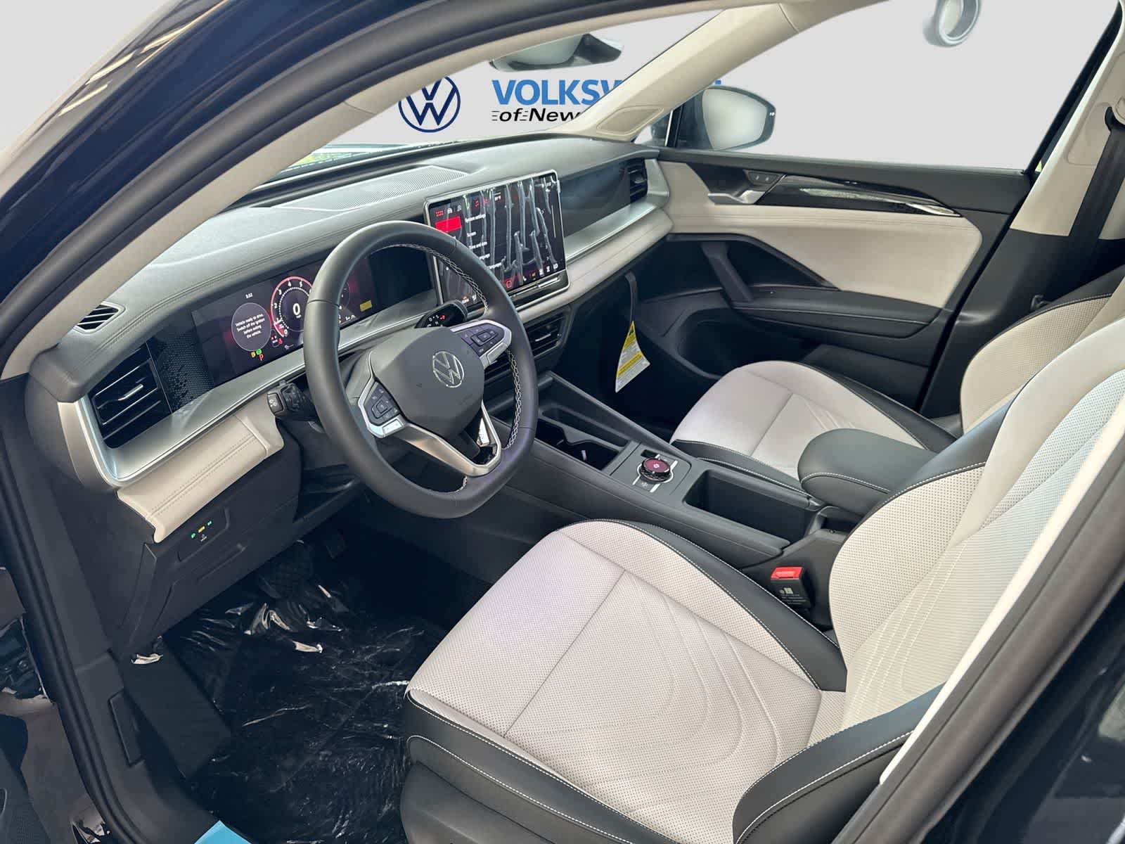 2026 Volkswagen Tiguan 2.0T SE