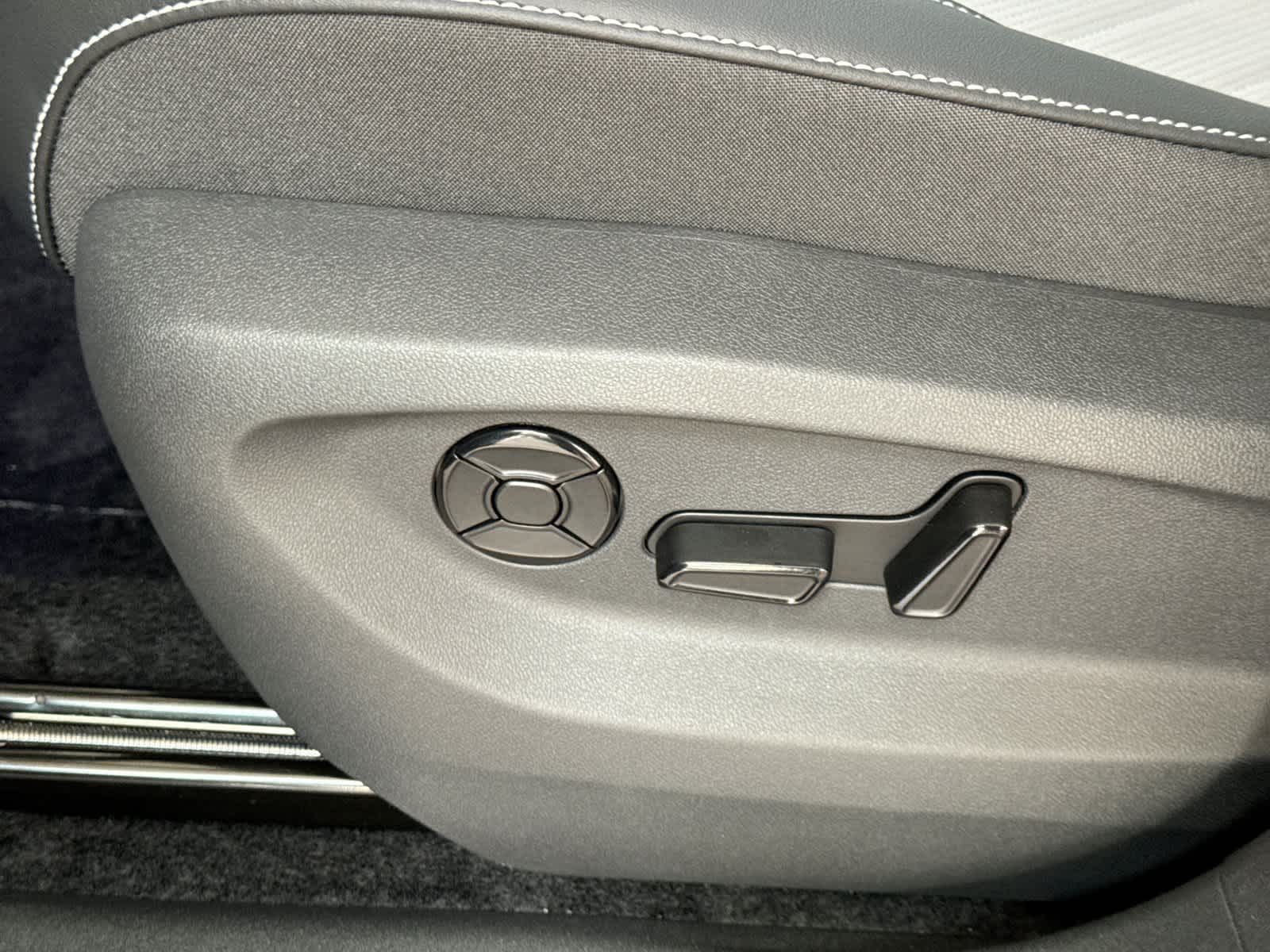 Volkswagen Tiguan SE 2026