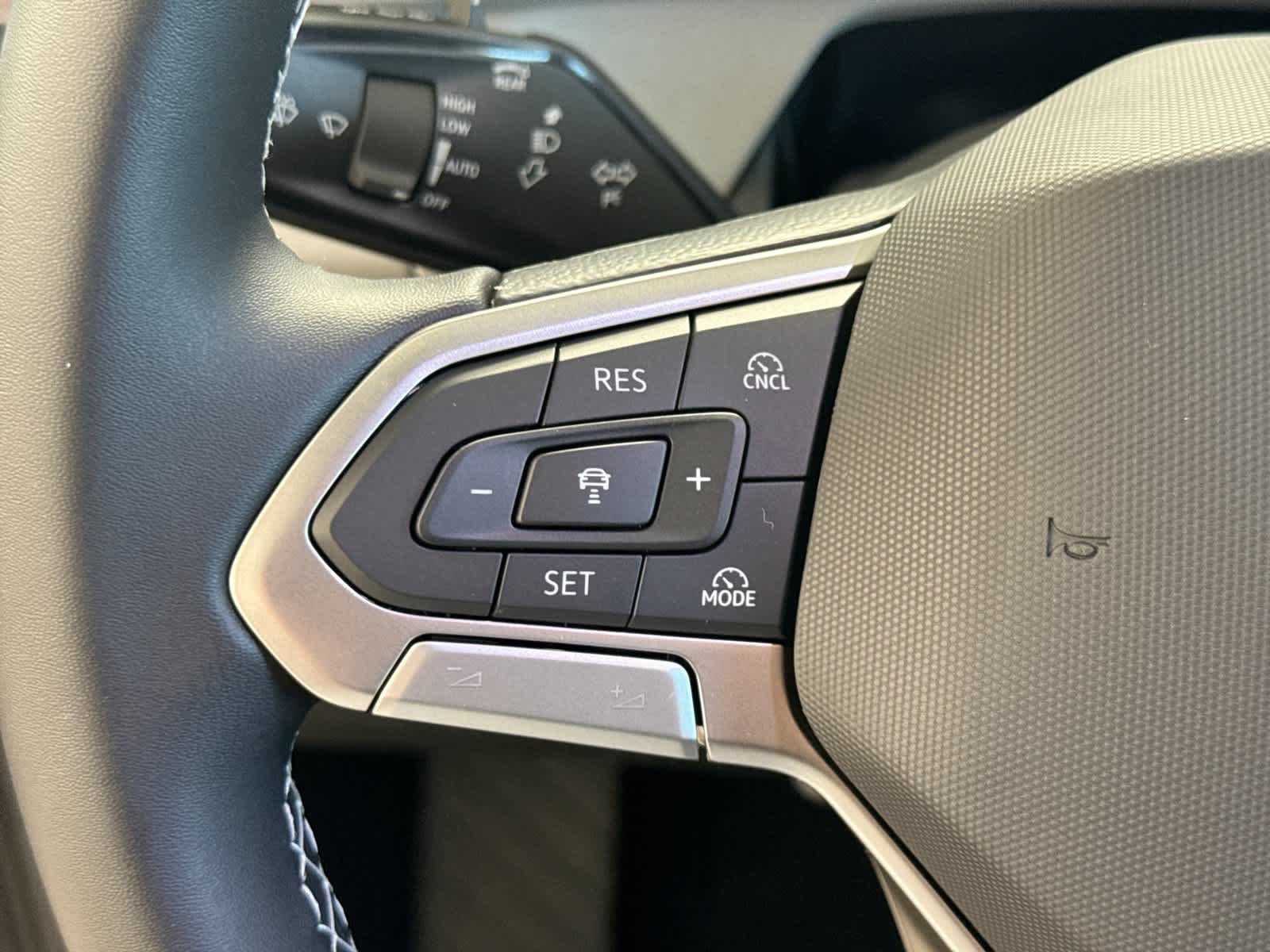 Volkswagen Tiguan SE 2026