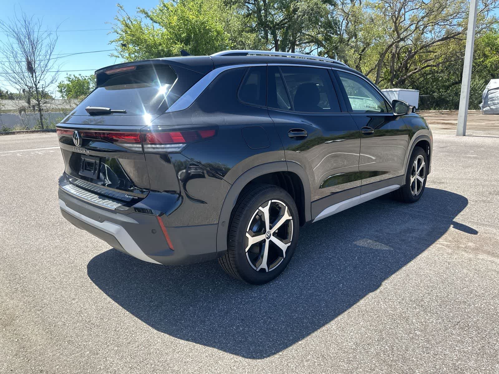 2026 Volkswagen Tiguan 2.0T SE