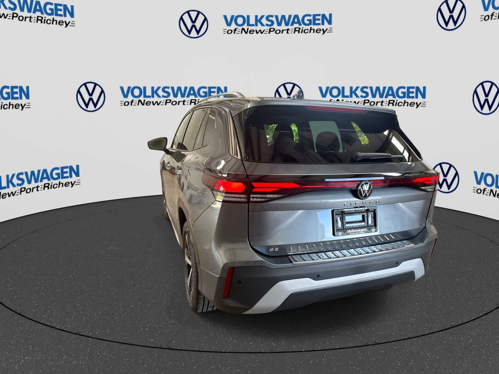 2026 Volkswagen Tiguan 2.0T SE