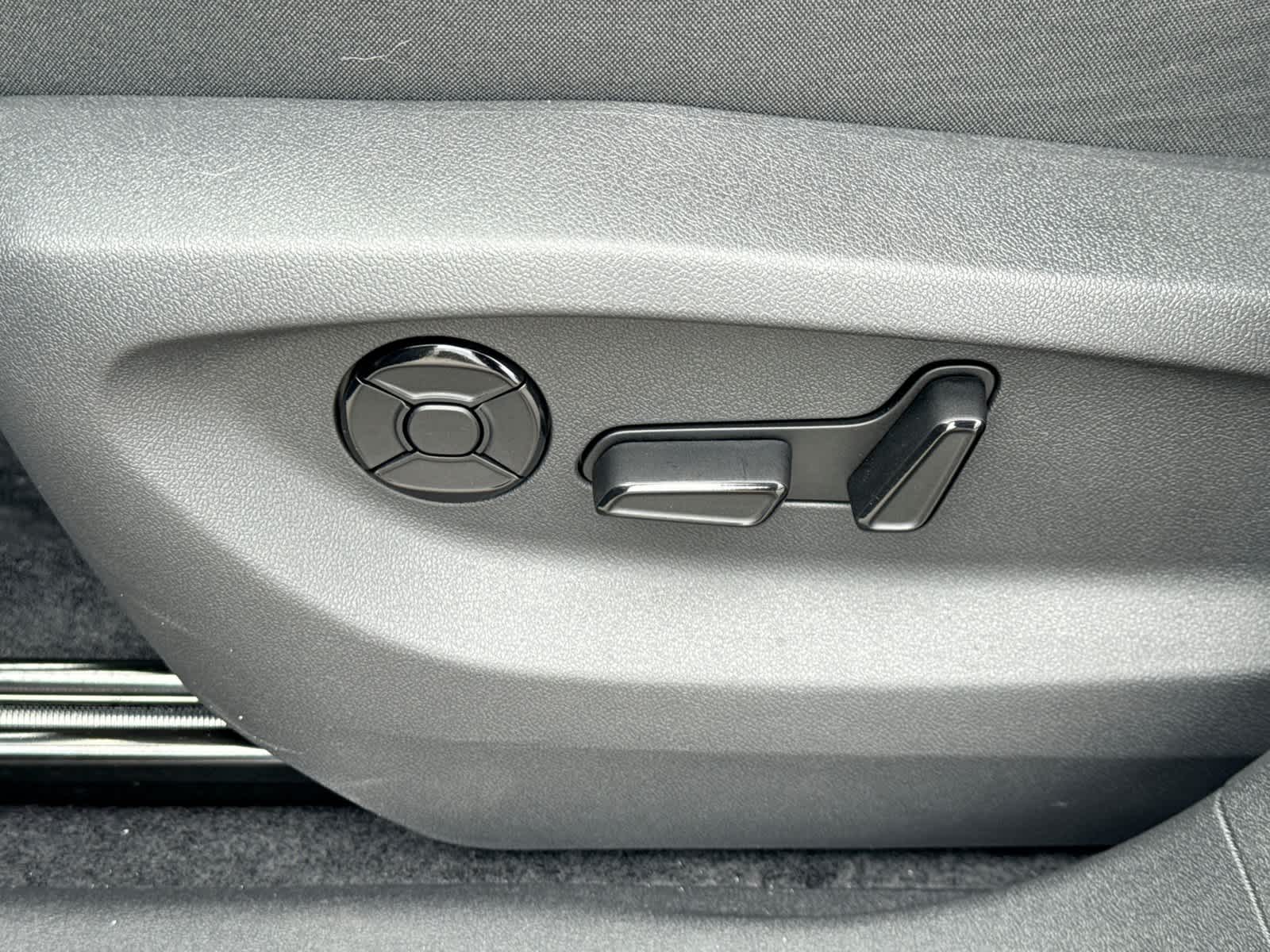 Volkswagen Tiguan SE 2026