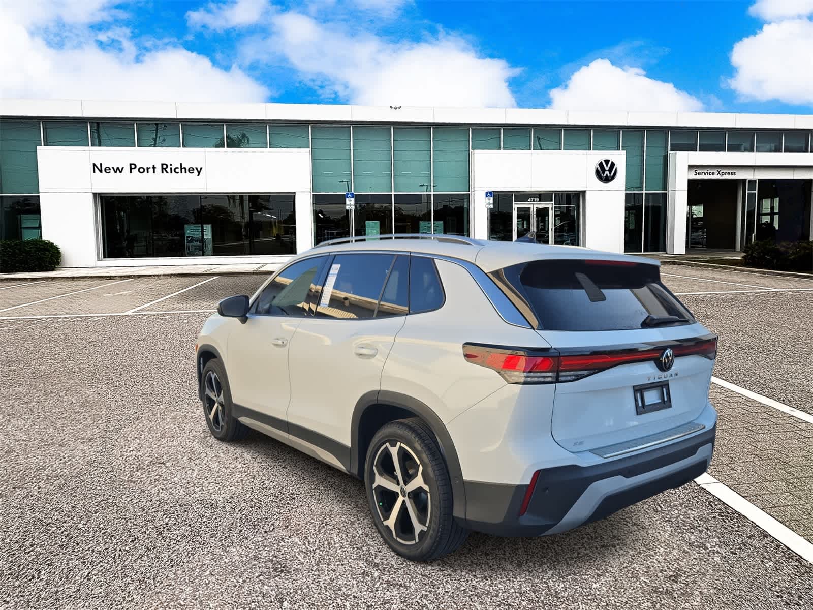 2026 Volkswagen Tiguan 2.0T SE