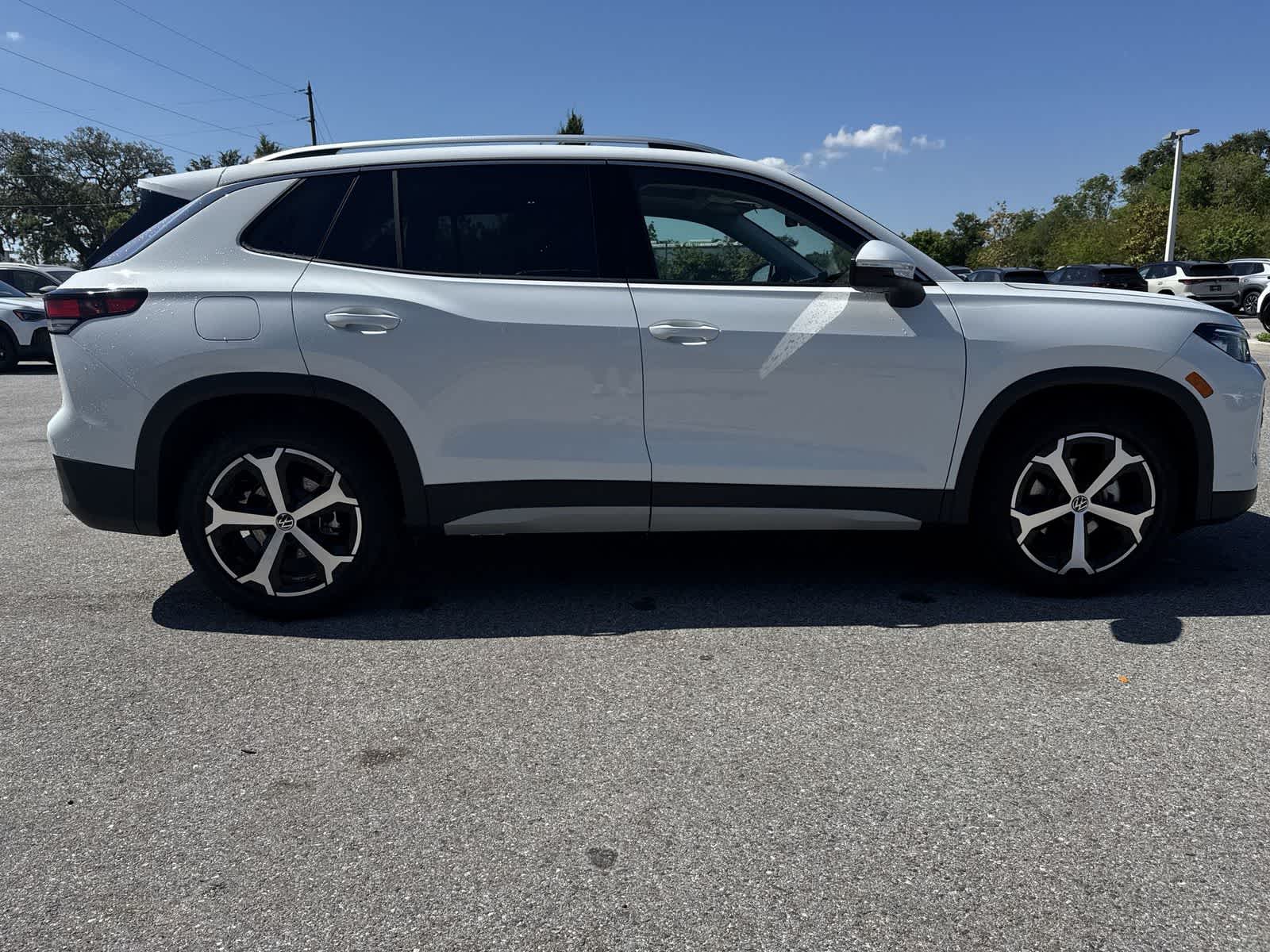 2026 Volkswagen Tiguan 2.0T SE