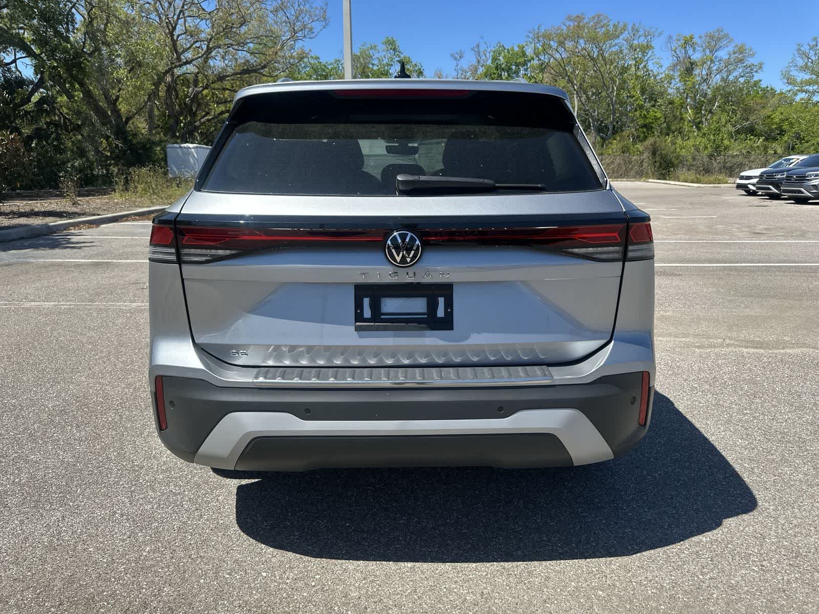 2026 Volkswagen Tiguan 2.0T SE