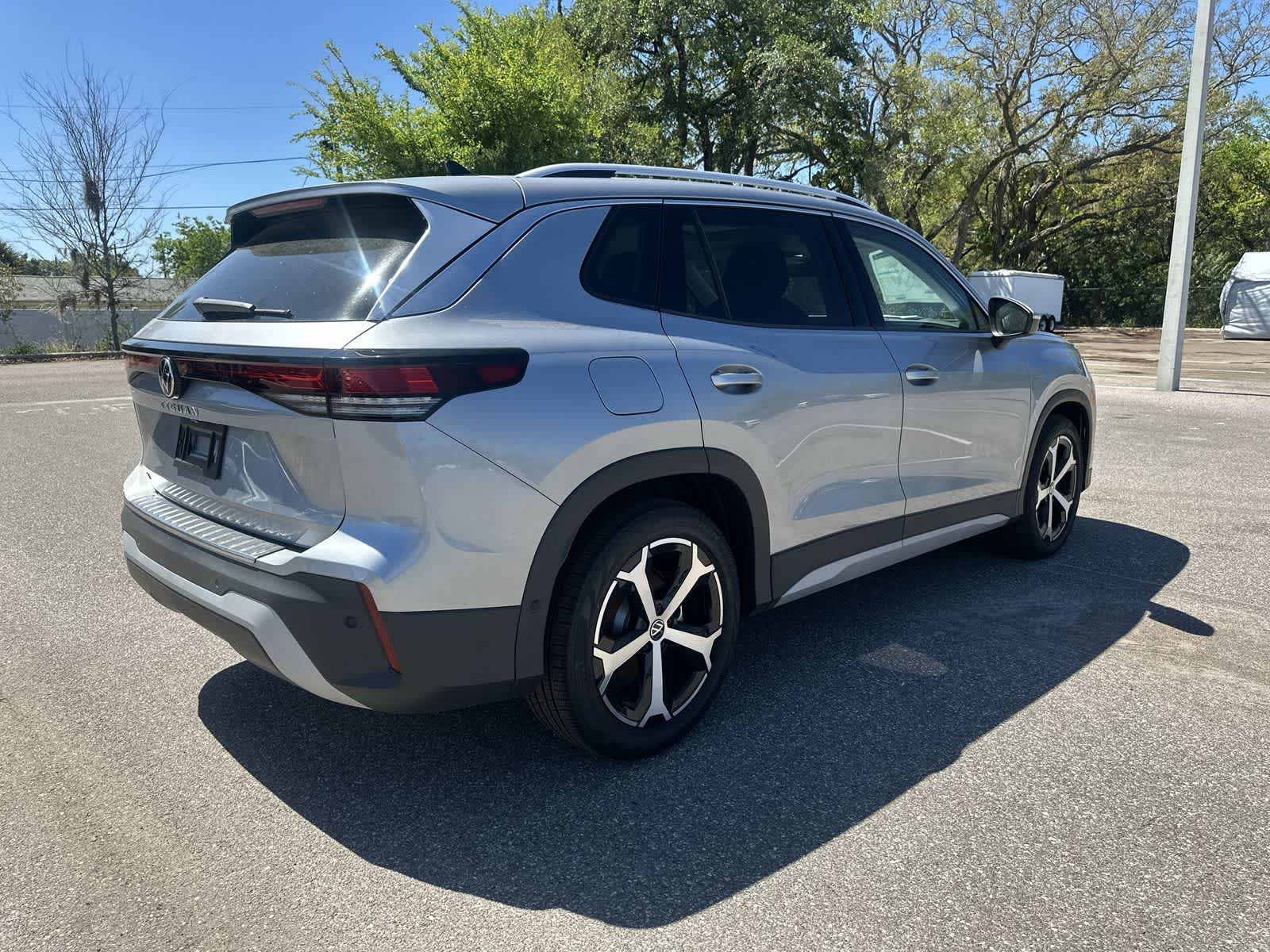 2026 Volkswagen Tiguan 2.0T SE