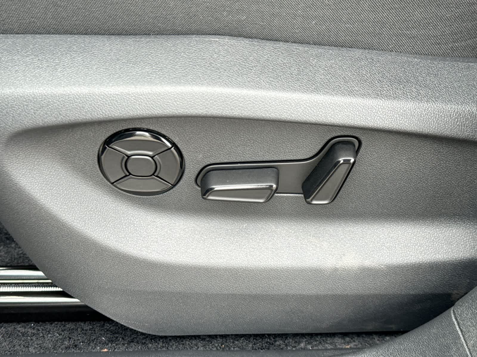 Volkswagen Tiguan SE 2026