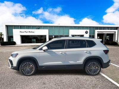 2025 Volkswagen Taos 1.5T SE