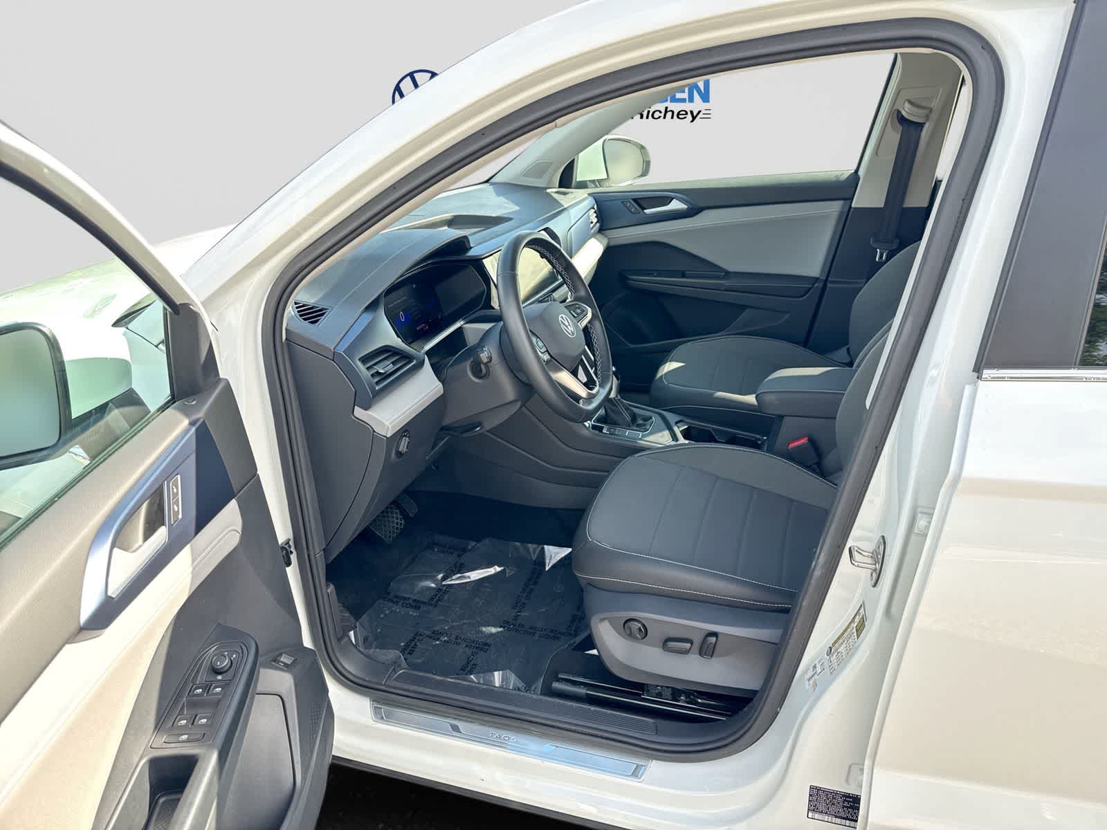 Volkswagen Taos SE 2024