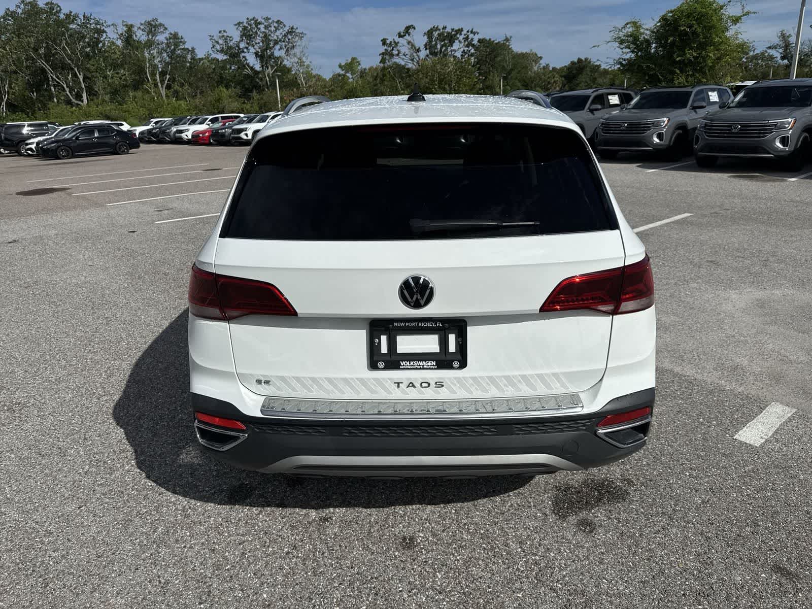 Volkswagen Taos SE 2024