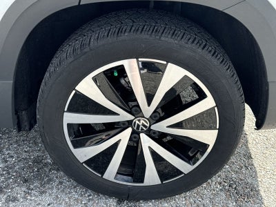 Volkswagen Taos SE 2024