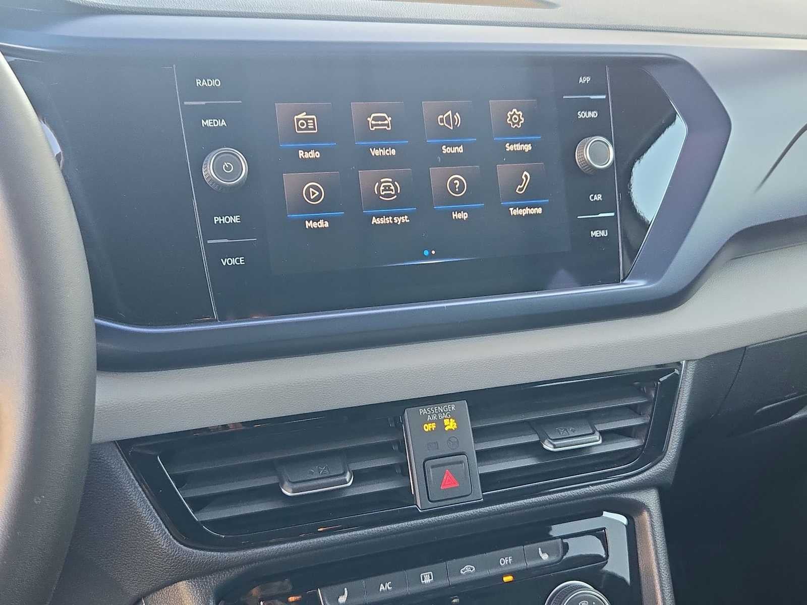 2023 Volkswagen Taos SE