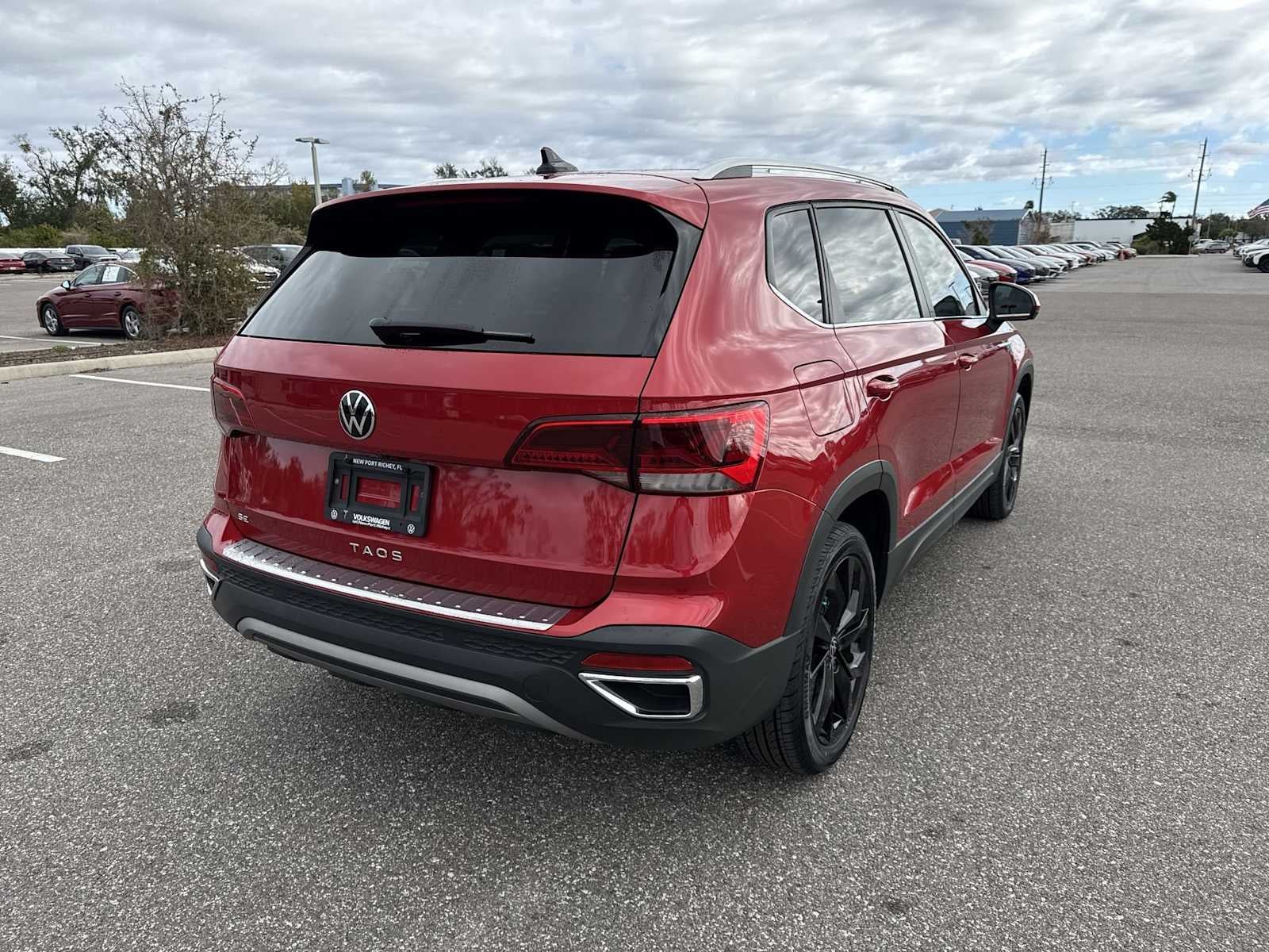 2022 Volkswagen Taos SE